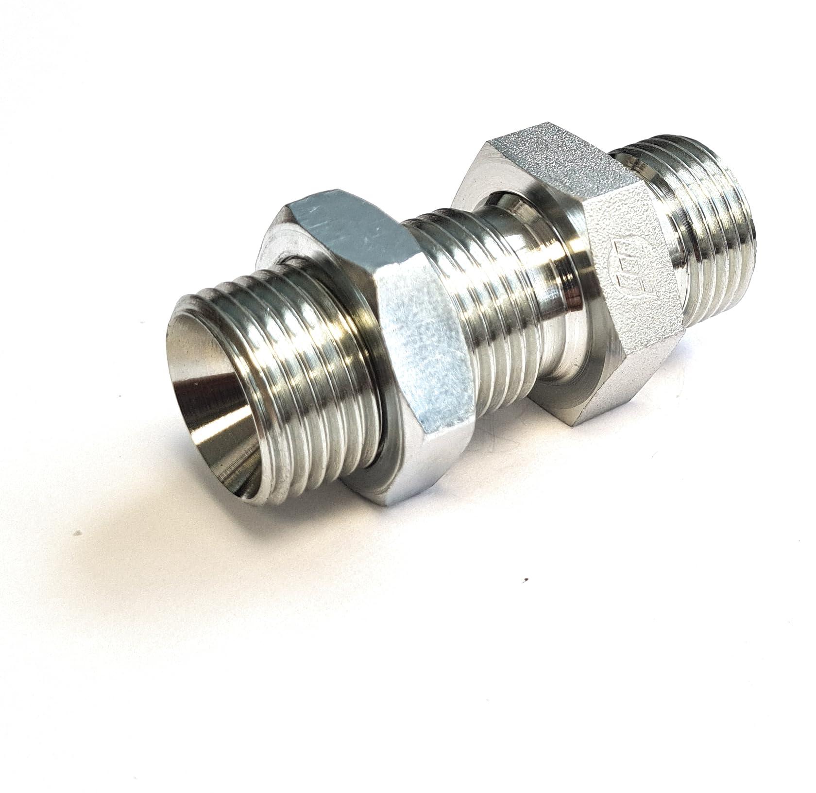 Hydraulic Bulkhead Adaptor Equal Male/Male c/w Locknut (3/8" BSP)