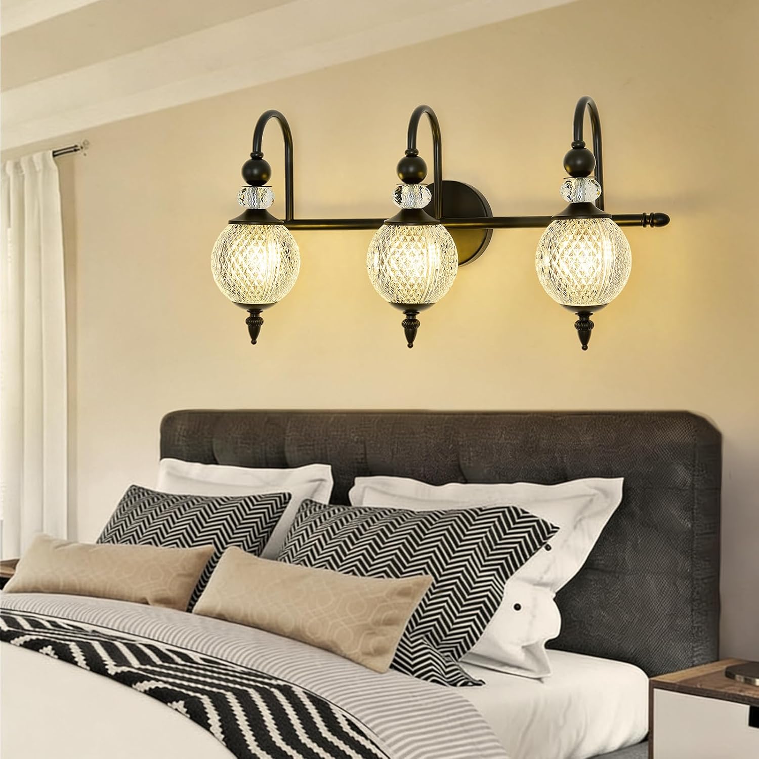 Vintage Vanity Light 3 Lights Black Bathroom Light Fixtures Over Mirror with Acrylic Globe Shade