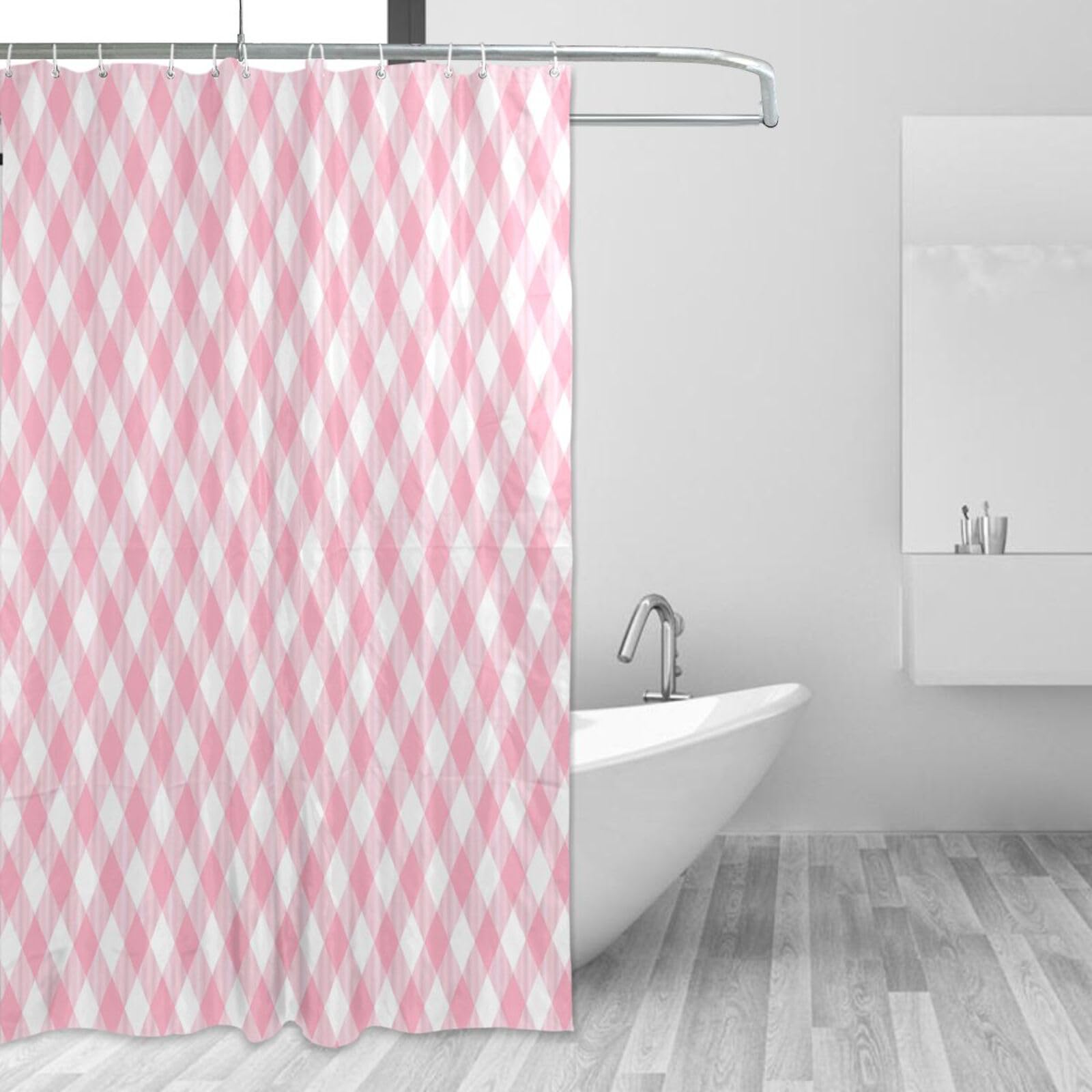 Rideau de douche motif vichy rose pour ambiance salle de bain rétro