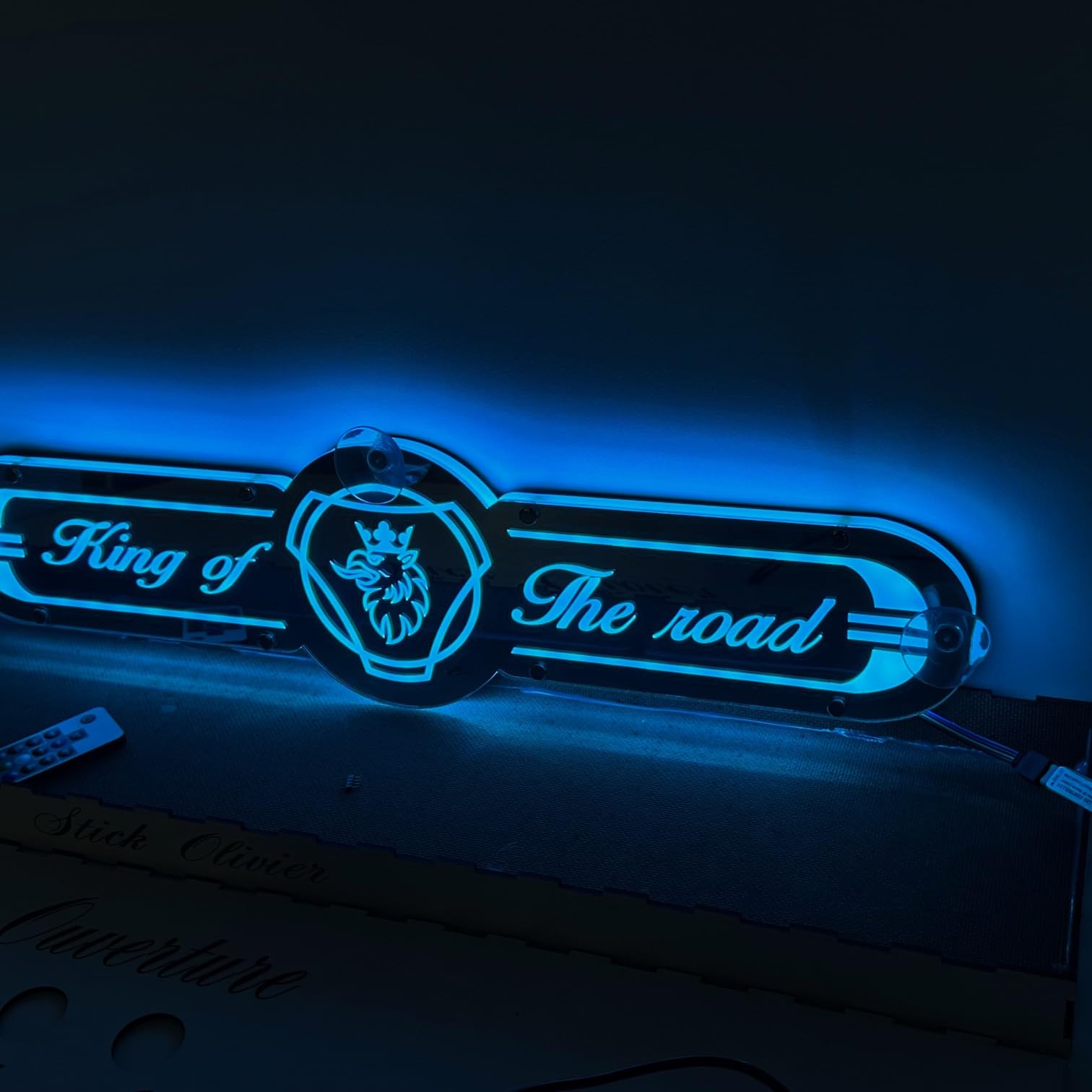Plaque Lumineuse Camion Scania Stick Olivier - Enseigne RGB 60x16 Cm Pour Pare-brise