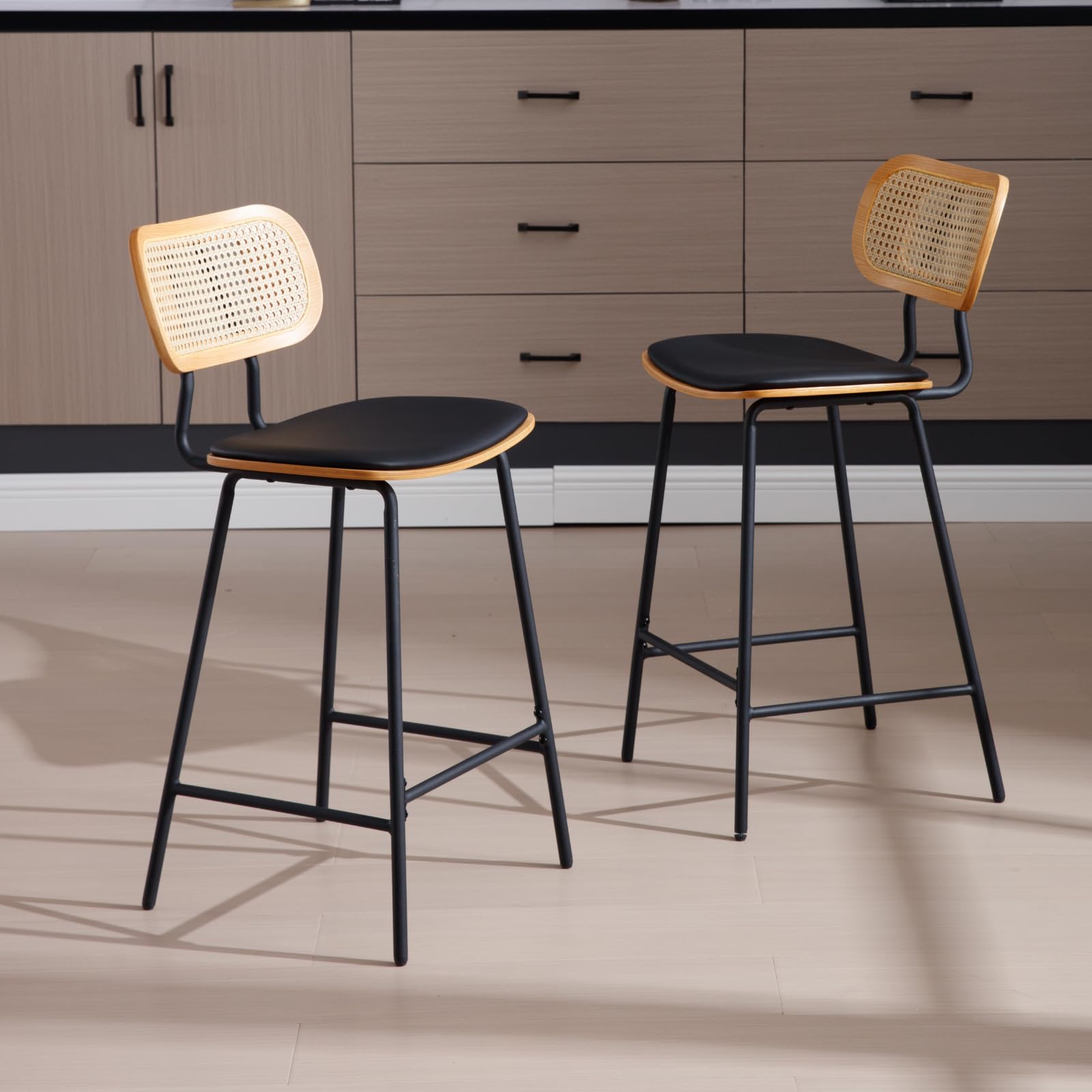 chairus Juego 2 de Taburetes Bar de PU Sillas Barra Cocina con Respaldo Ratán, Taburetes Bistró Modernos con Patas de Metal Sillas Altas de Madera sin Brazos para Isla de Cocina, Negro