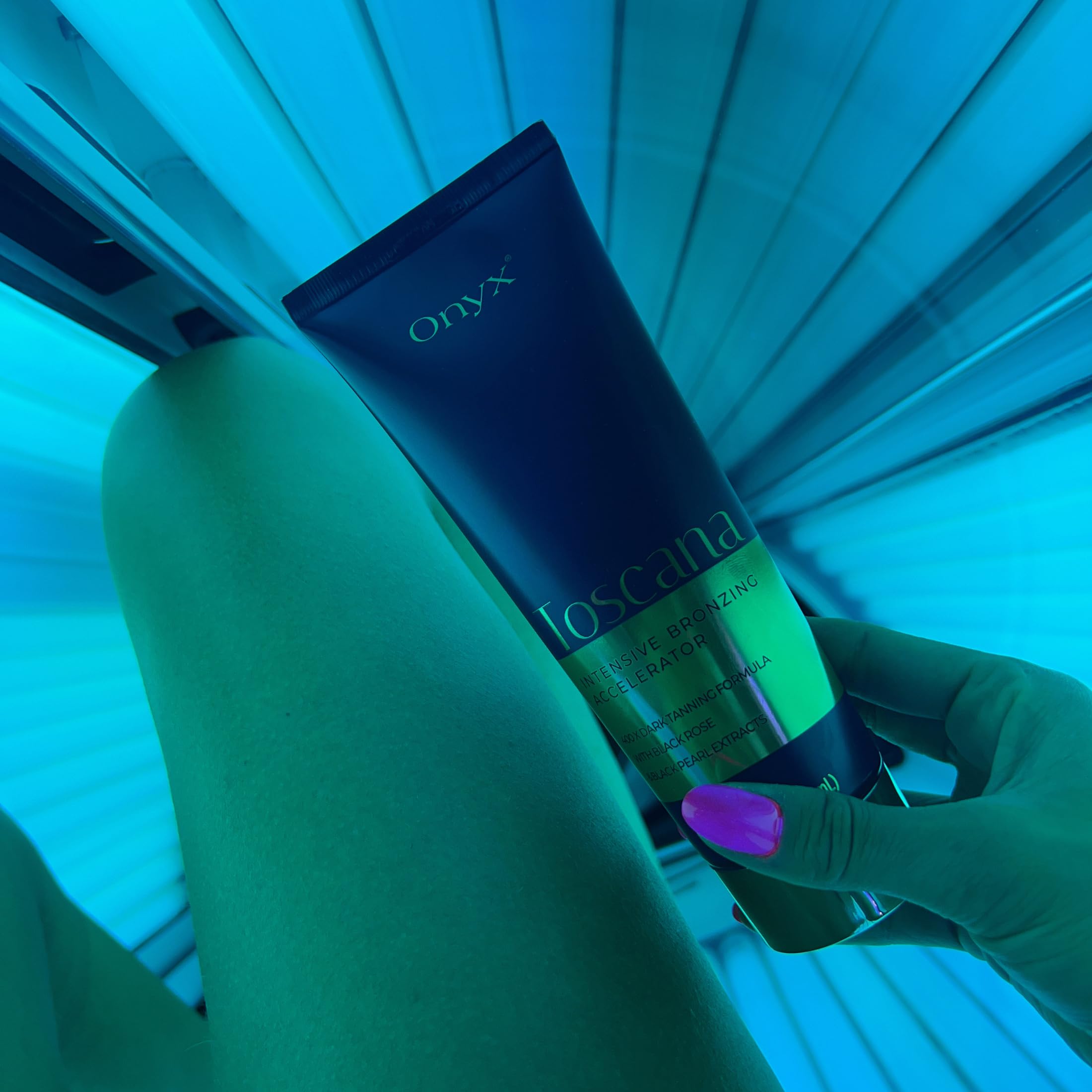 Toscana - balsam do opalania w solarium, krem przyspieszający opalanie oraz brązujący skórę, biały bronzer z formułą odżywczych olejów, efekt ciemnej opalenizny bez plam i smug