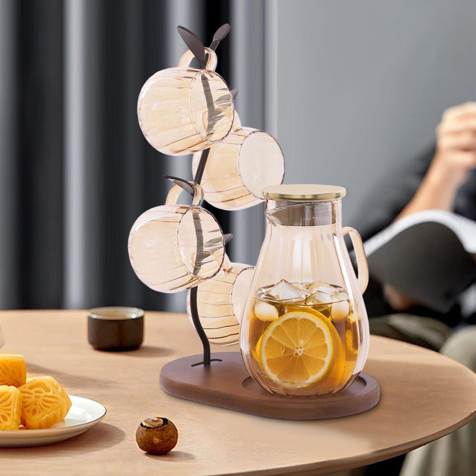 Jarra de cristal con tapa y caño para agua fría y caliente, juego de botellas de agua fría con 4 tazas y 1 estante para decoración de salón, latas de té helado/leche/café