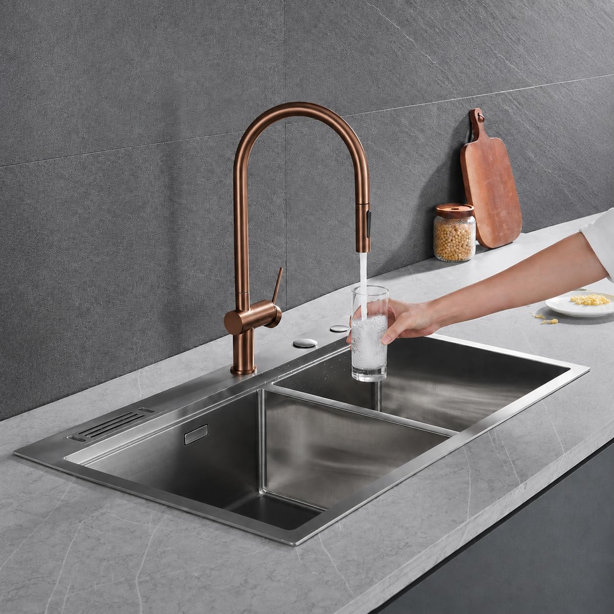 Grifo Cocina Extraíble con Doble Función | Grifo Fregadero Cocina Monomando Flexible y Giro 360° | Diseño Moderno IMEX Berna (Oro rosa cepillado)
