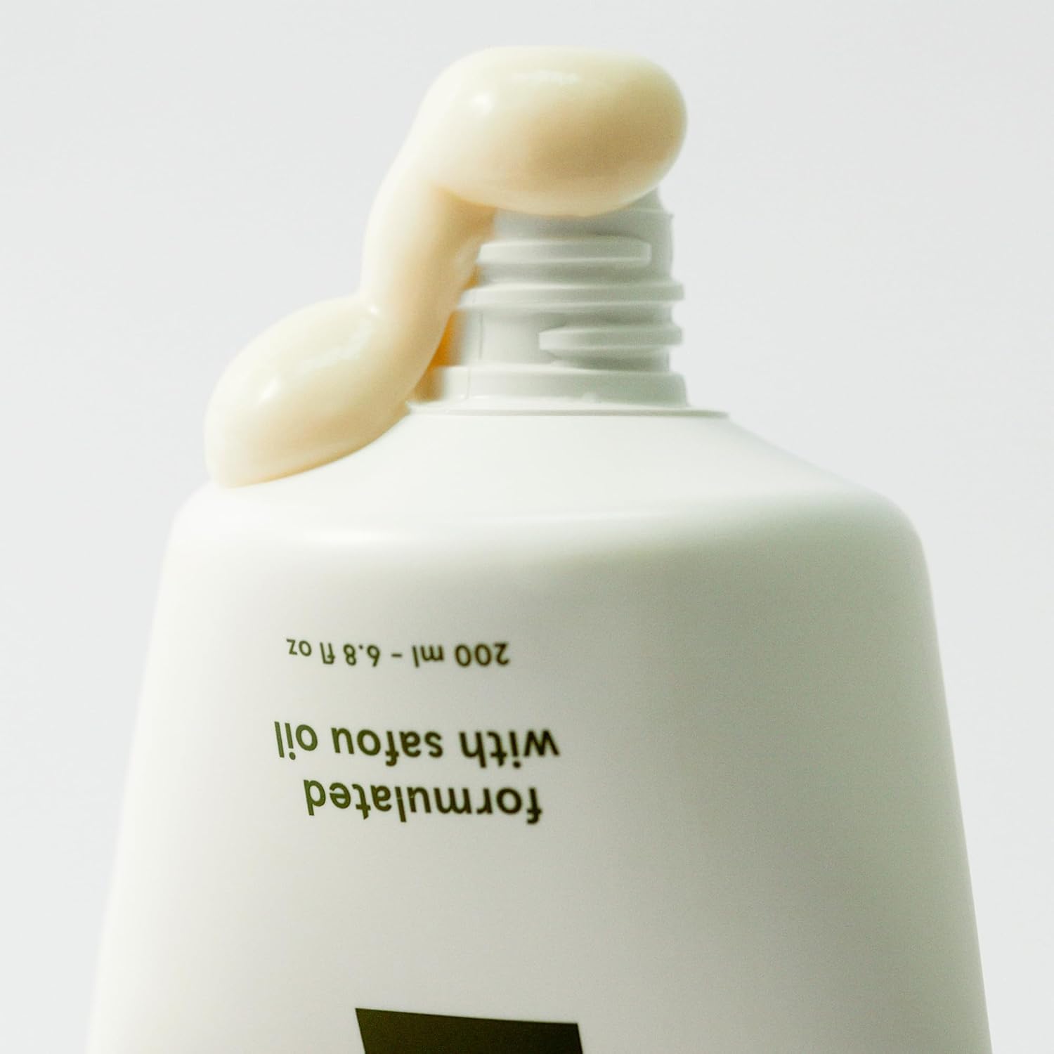 KOBA Milk It Body Lotion - Hydrating Moisturizer for Women & Men - Hydrating - Normal to Dry Skin - Woody, Floral, & Musk Fragrance - Natural - Shea Butter - Safou Oil - Vitamin C - Vegan (6.8 Fl Oz) - Image 4