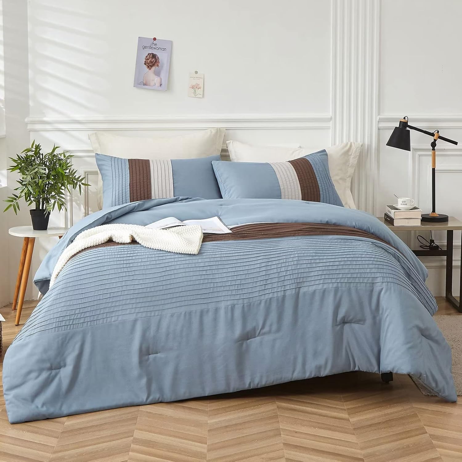 Herlura Queen Size Comforter Set Blue Brown Grey 3 Pieces Lightweight Bedding Set for All Season Down Alternative Comforter (1 Comforter, 2 Pillowcases)