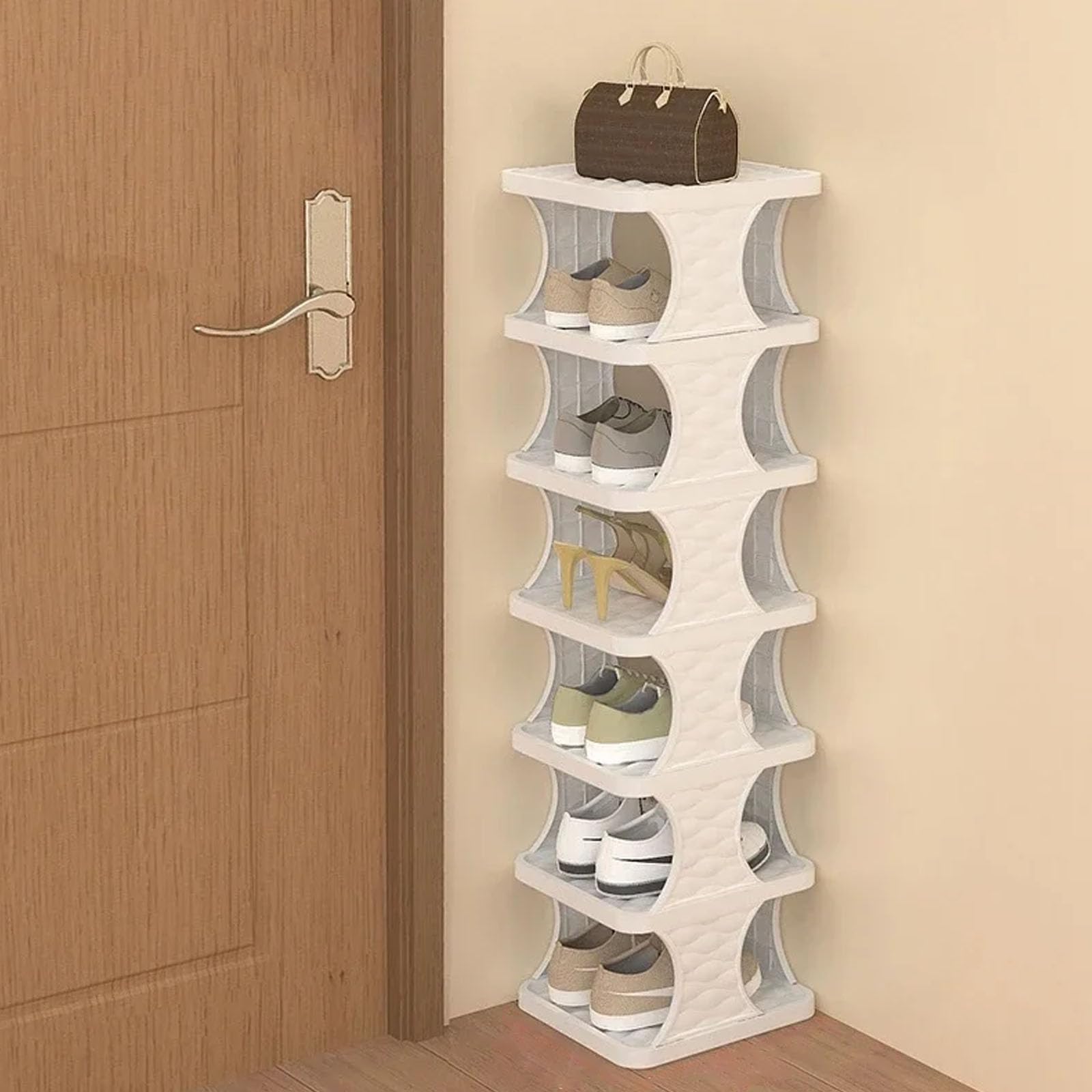 Étagère d'angle étroite pliable pour désencombrer les entrées et gagner de la place