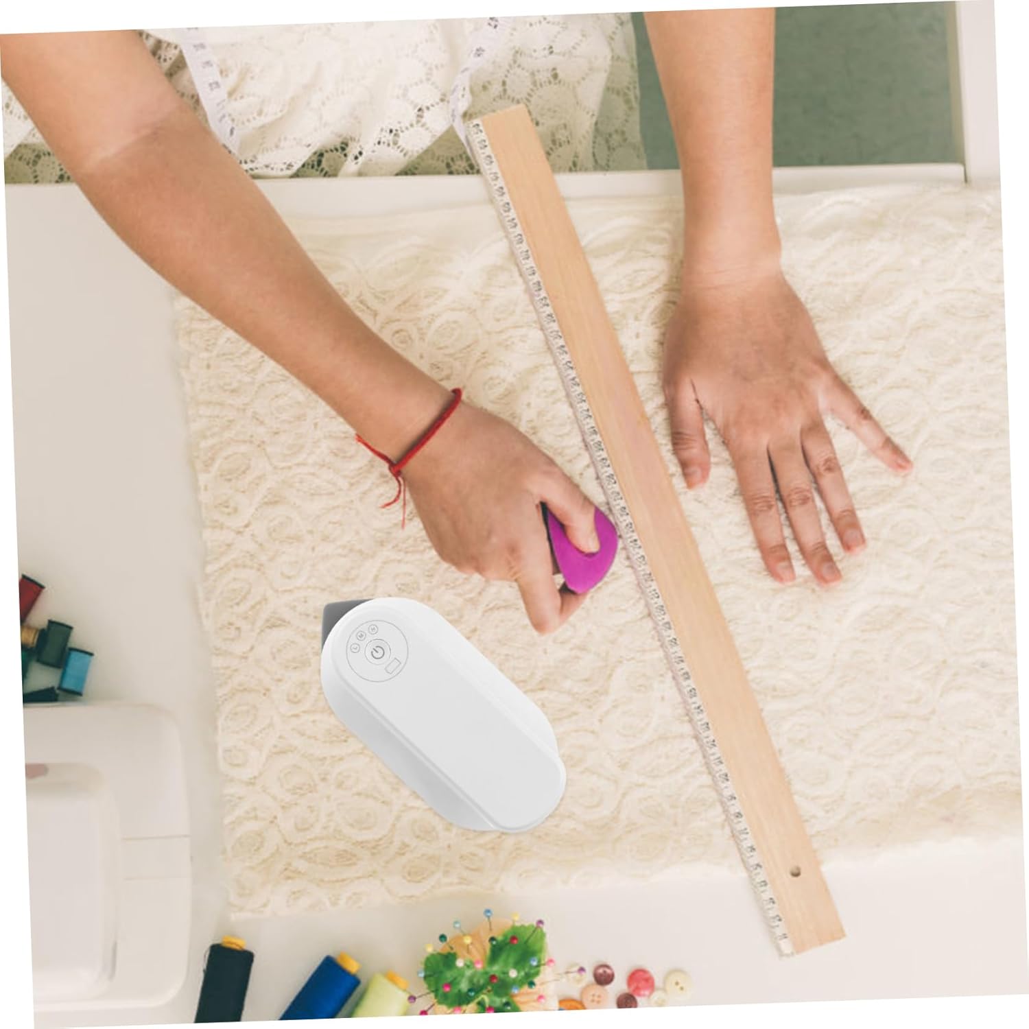 Handheld Electric Iron Dual Voltage Mini Portable Garment Steamer for Home and Travel Wet/Dry Ironing Compact Design for Business Trips