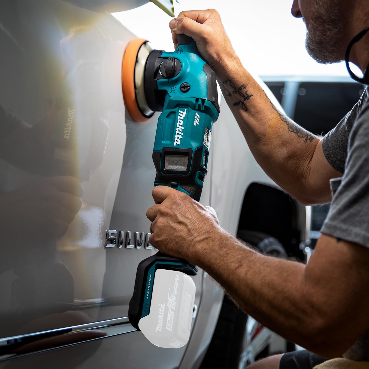 Makita DPO500Z Akku-Exzenterpolierer 18 V (ohne Akku, ohne Ladegerät)