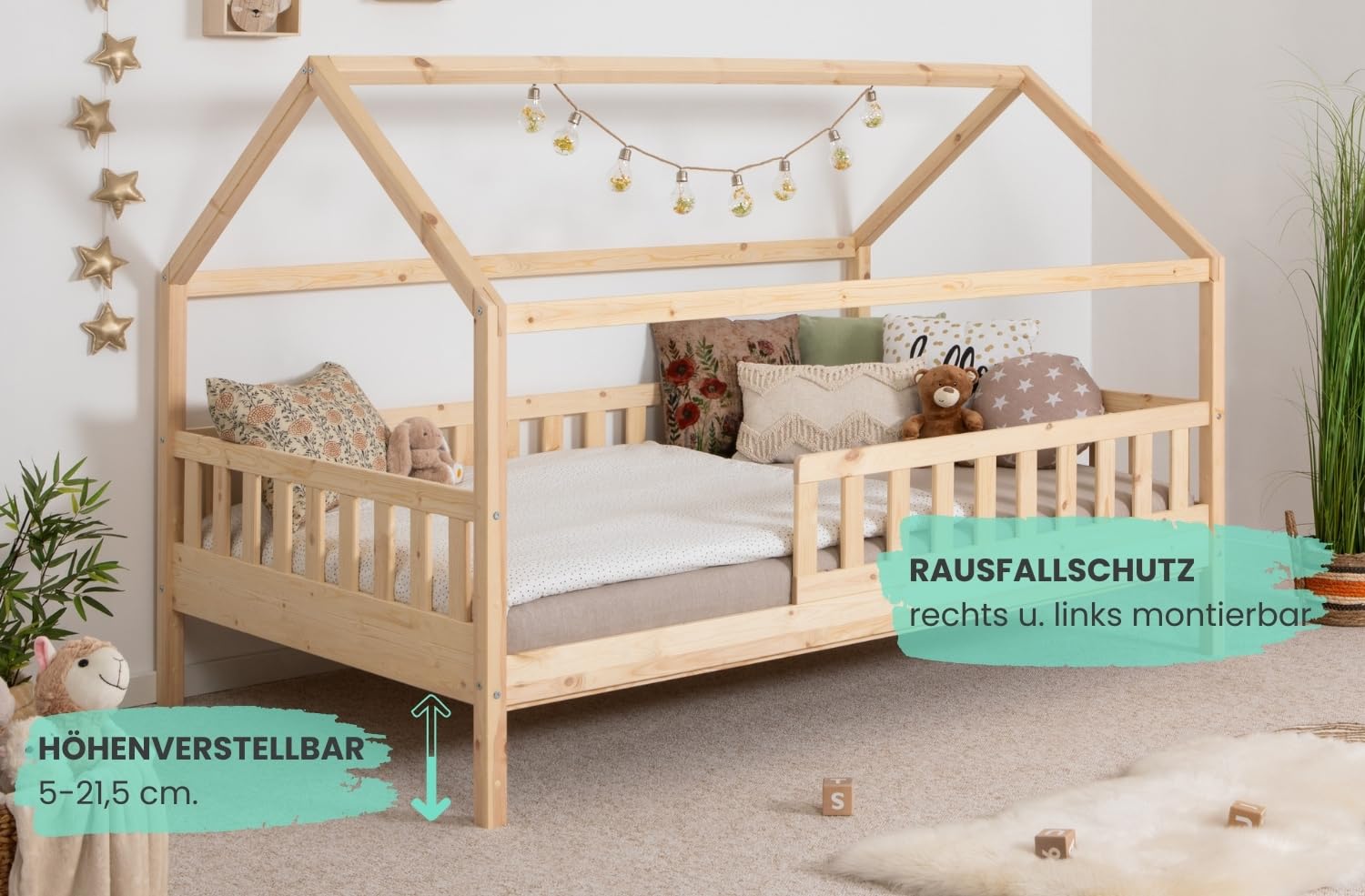 TiCAA Kinderbett Hausbett Kay 90x200 cm, 100x200 cm, 120x200 cm, 140x200 für Jungen & Mädchen, inkl. Rolllattenrost, Rausfallschutz variabel, Montessori Bett weiß aus Kiefer Massivholz