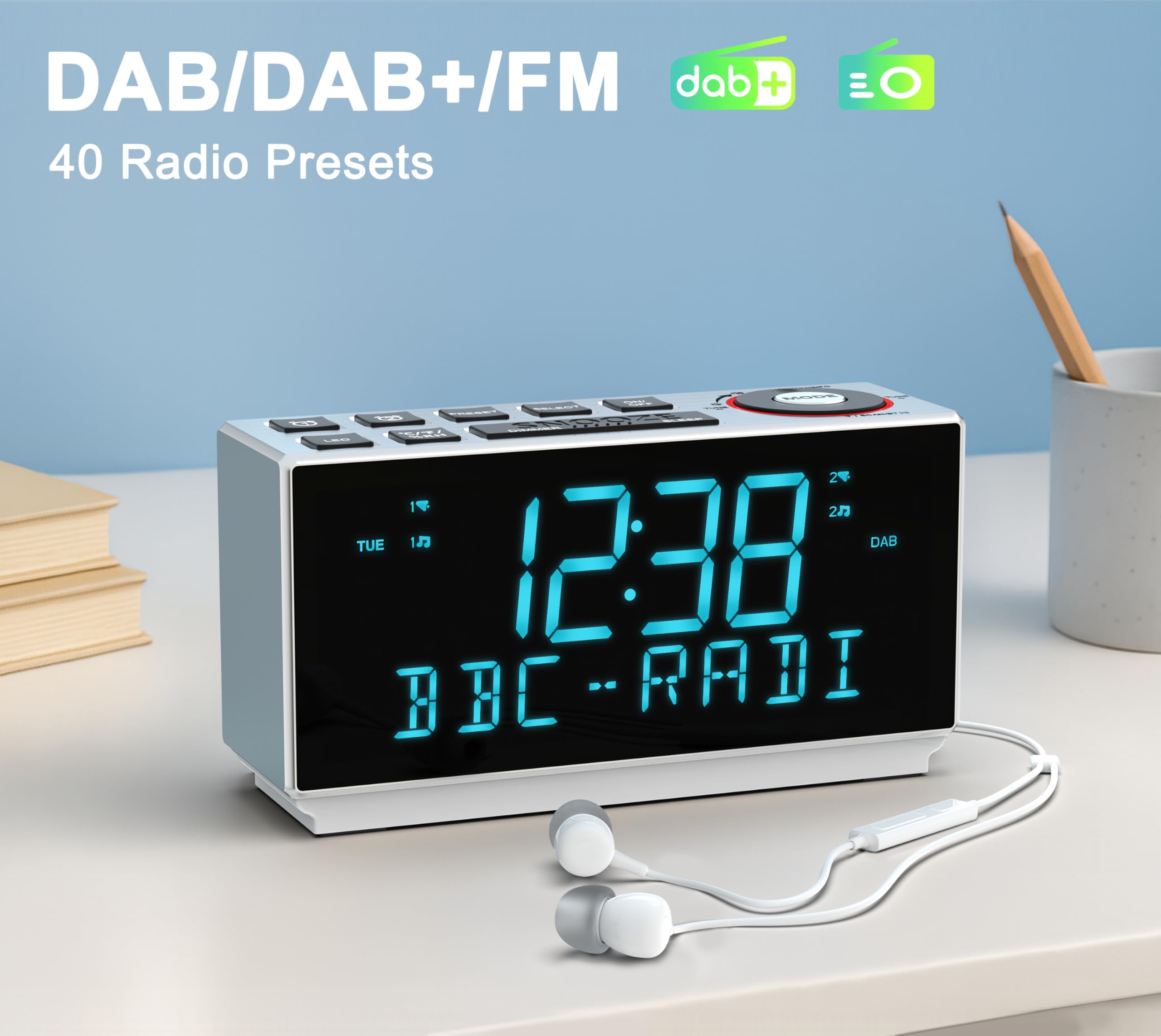 Radio despertador DAB+ y FM con Bluetooth, 40 preajustes, auriculares, alarma dual con repetición y temporizador de sueño, dos puertos de carga, regulable, indicador de humedad de temperatura