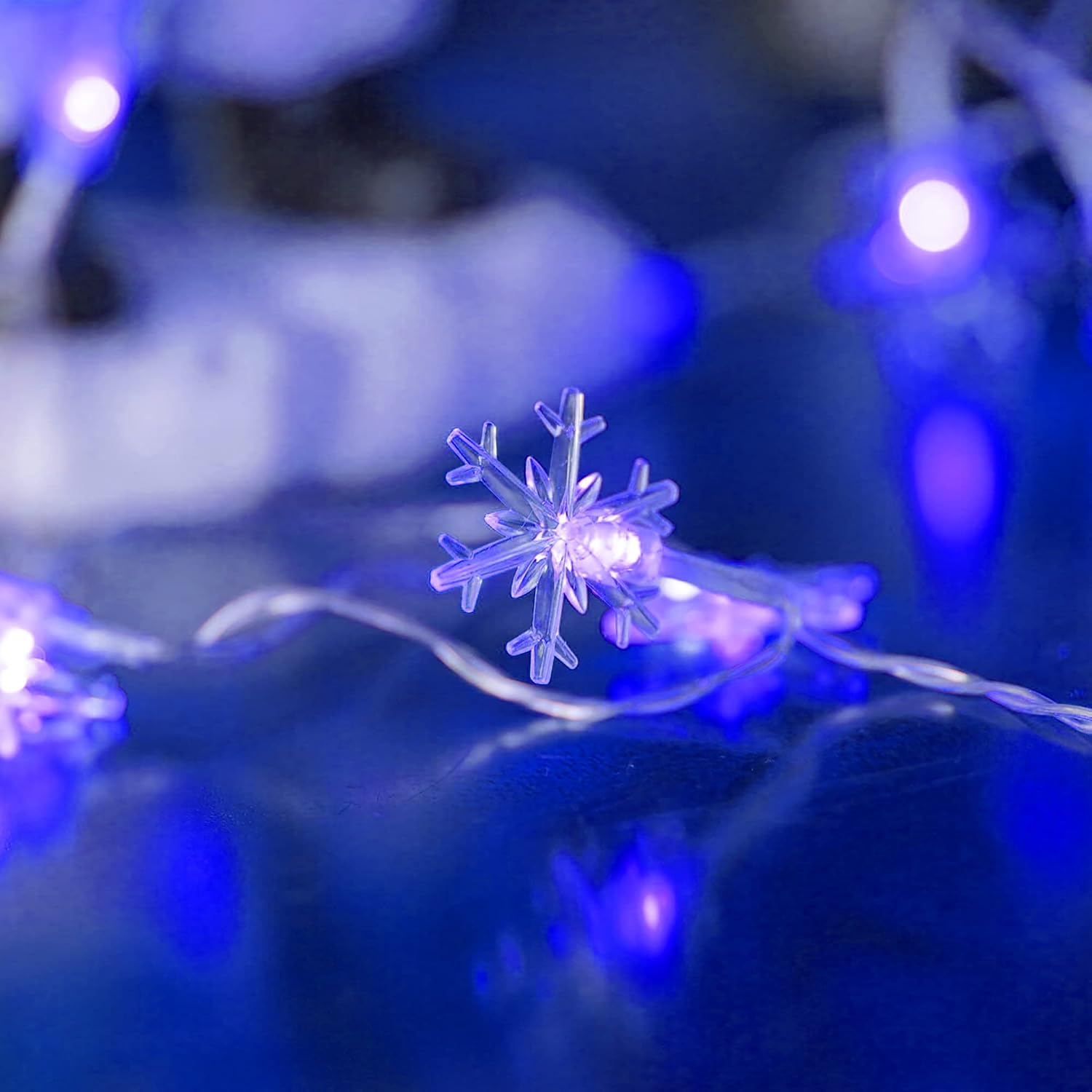 FUNPENY 50 LED Christmas Hanukkah Snowflake String Lights, 26.9 FT Snow Decorations Light with 8 Modes, Battery Operated Fairy Light with Remote, Party Decor Indoor Outdoor, Blue