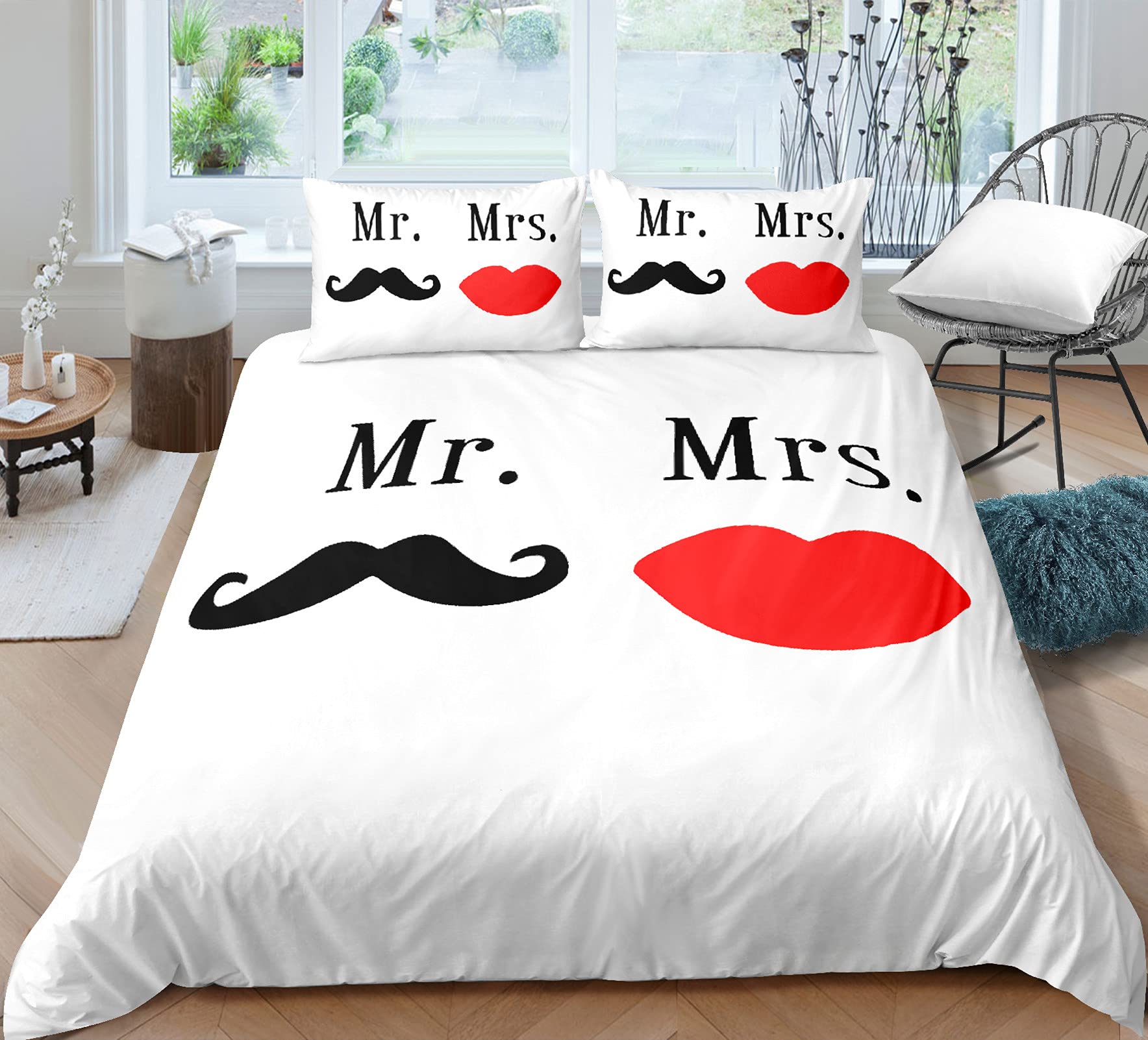 Sticker Superb. Black White Mr & Mrs Bedding Set 1/2 Person Romantic Letters Couple Duvet Cover Set With Zipper Mustache Red Lips Printed Polyester Bedspreads And Pillowcase (Style 3, King 3Pcs)