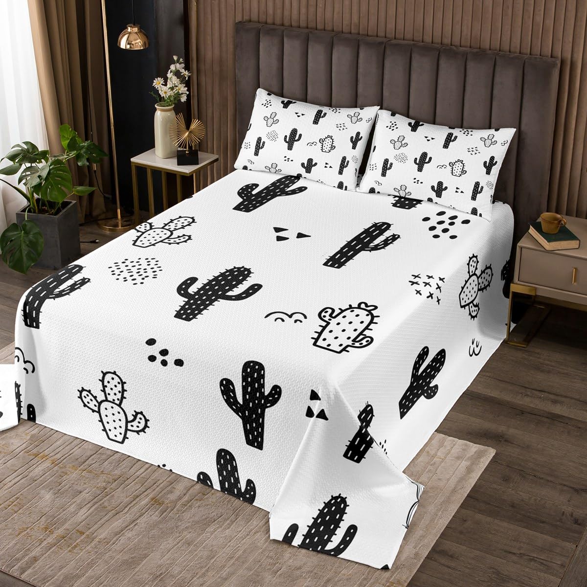 Cartoon Cactus Bedspread Queen Size,Black and White Bedding Sets 3Pcs for Kids Girls Boys Women Room Decor,Western Desert Plants Comforter Set Hand Drawn Style Quilt Coverlet,2 Pillowcases