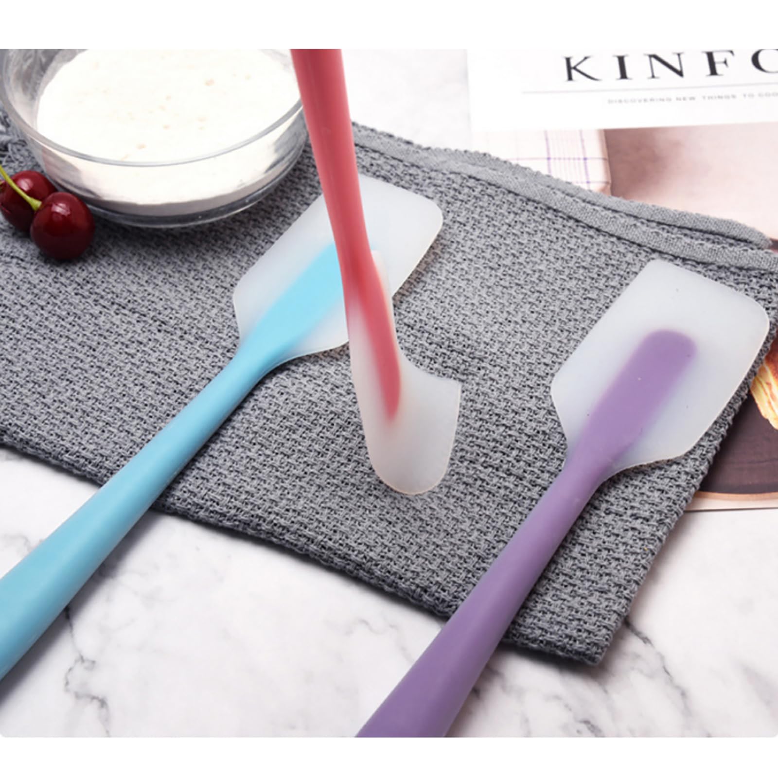 Juego de 4 espátulas de silicona resistentes al calor con núcleo de acero inoxidable para hornear, cocinar, mezclar, aptas para lavavajillas, 2 tamaños