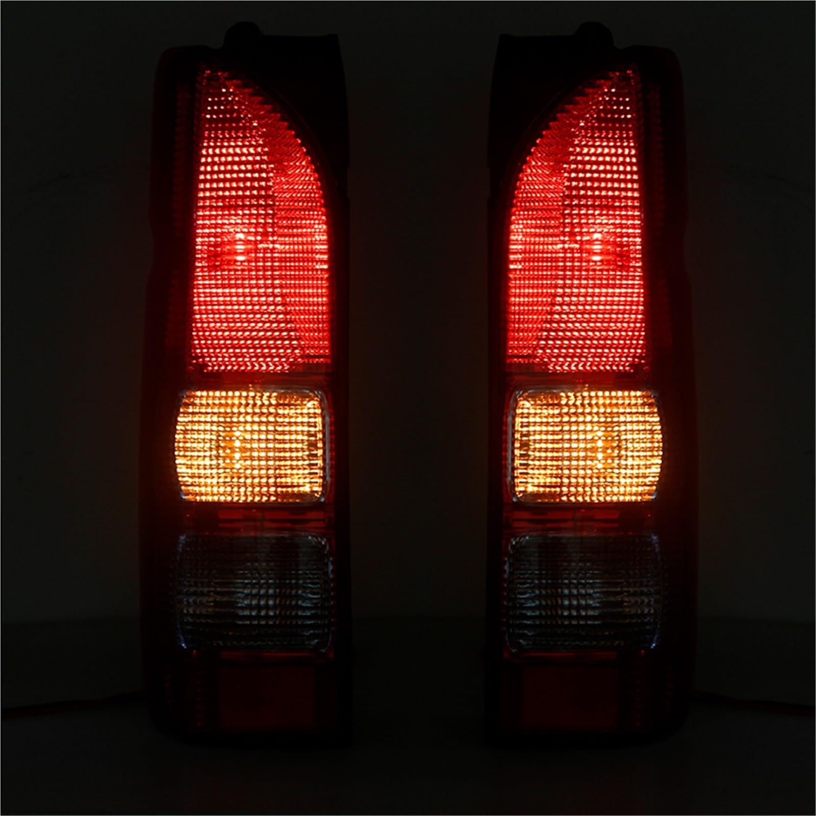 Generico Auto Sinistra e Destra Fanale posteriore Lampada freno per luce di segnalazione Per Toyota per Hiace per HiAce per pendolari(Without Wire Right)