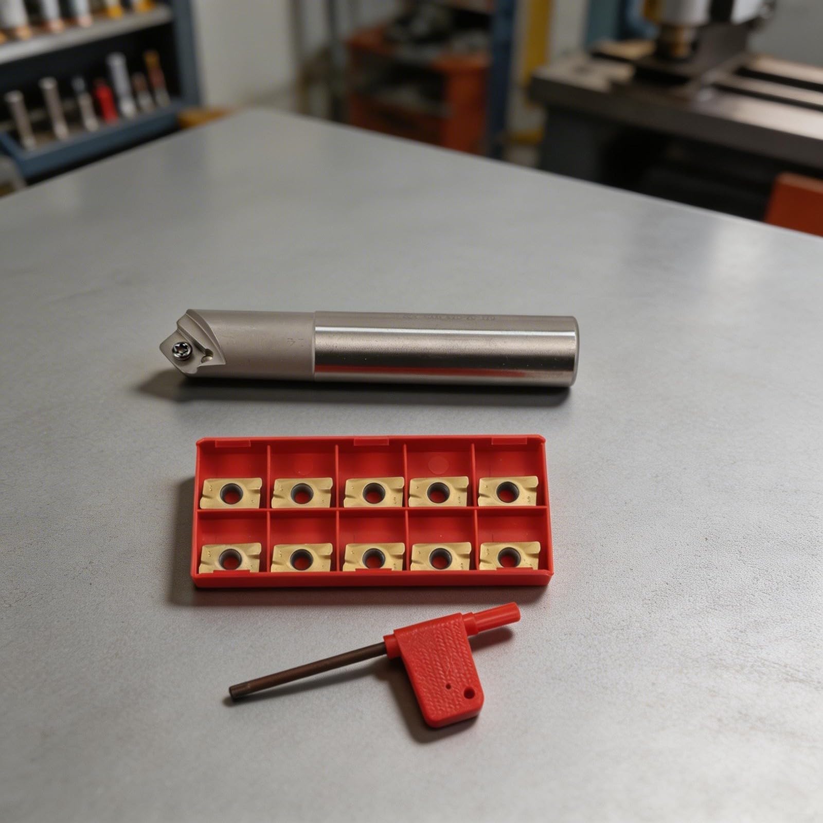 CNC Einschneidelemente Werkzeughalter C20-20-120 Carbide Einsatz 45 Grad Fasenmeißel 20mm Für Griff 10 Stück Wendeschneidplatten Starker Halt Schneller Klingenwechsel Für CNC Fräsen