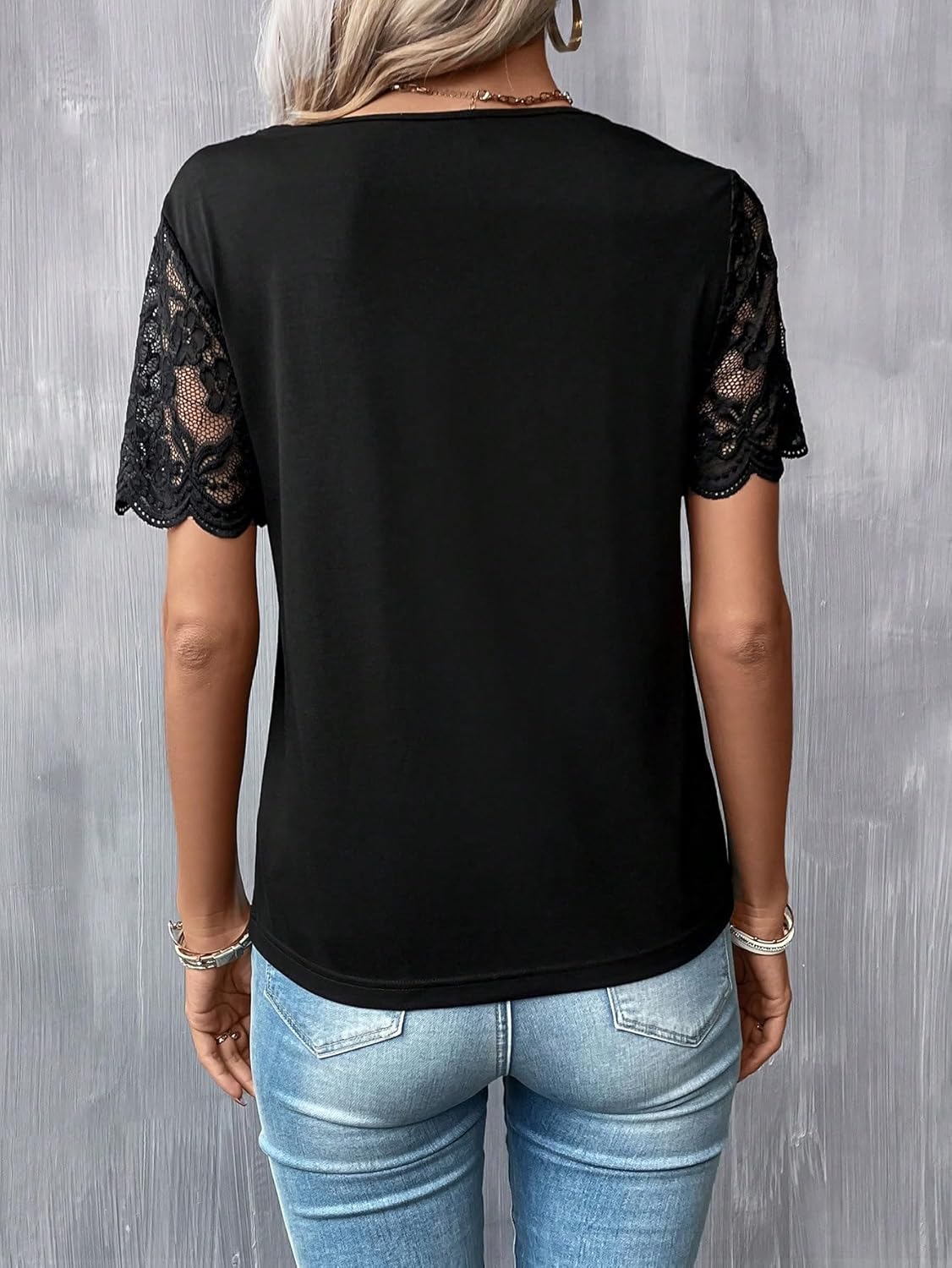 SweatyRocks Women's Lace Scallop Trim T Shirt Short Sleeve V Neck Tank Tee Tops - Image 2