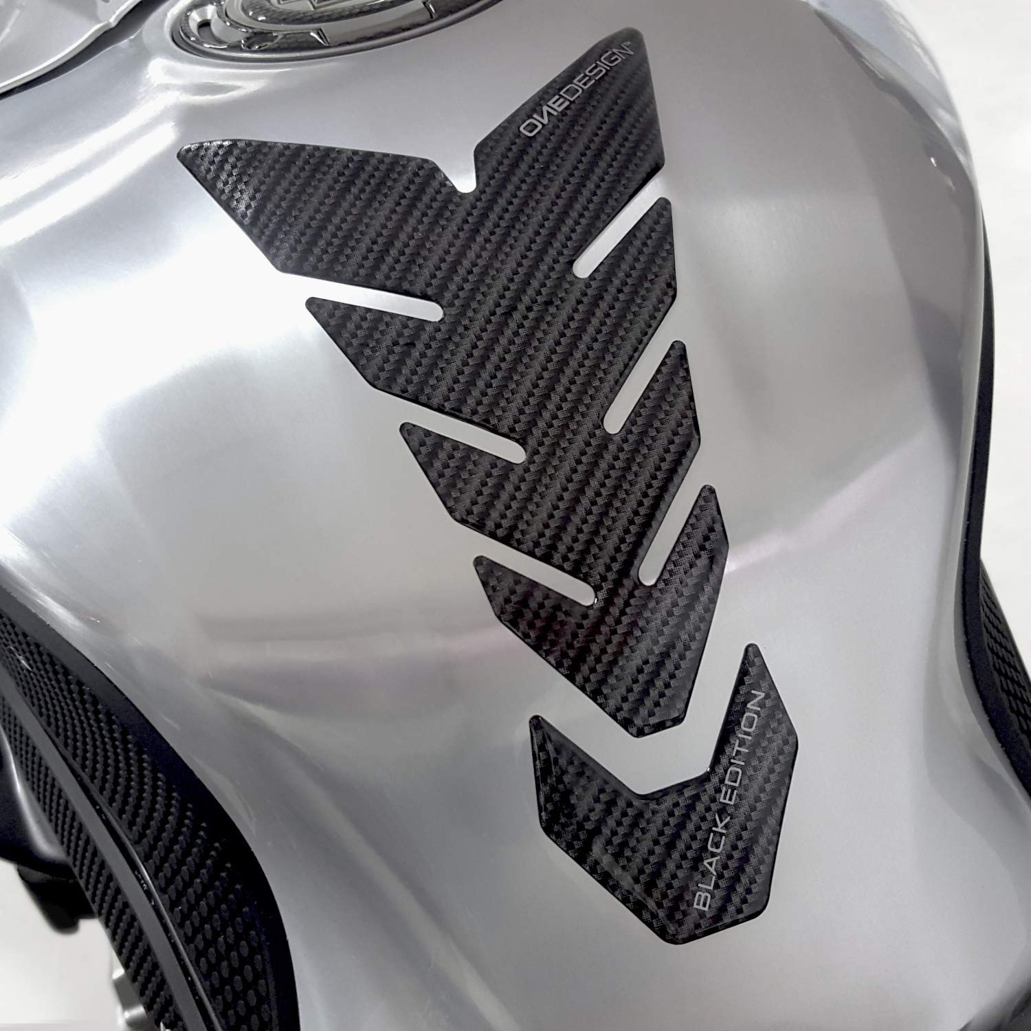 UNIVERSAL Tank PAD UNIVERSAL Tank PAD EFFETTO CARBONIO