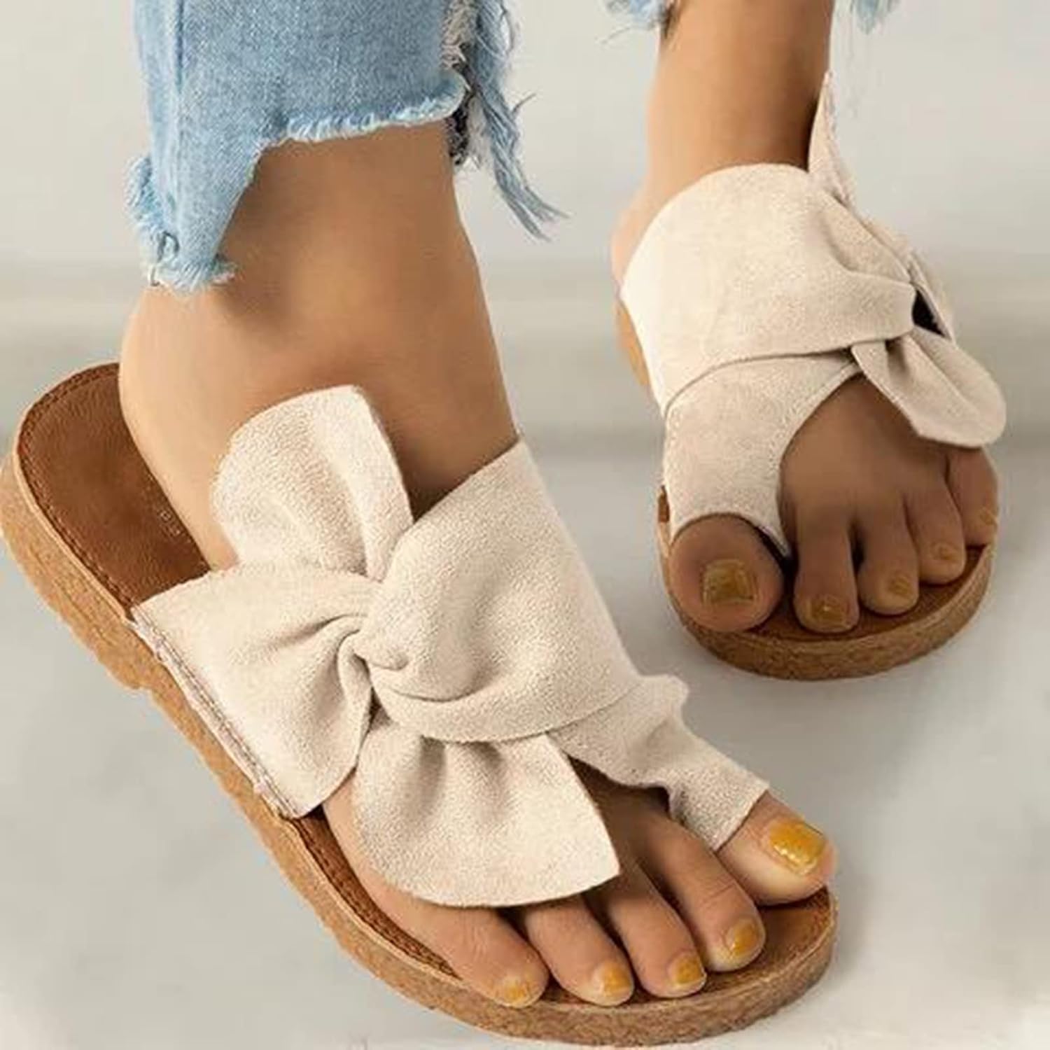 Summer Hallux Valgus Orthopedic Womens Sandals,Vintage Roman Flat Bunion Corrector Slippers Ladies,Elegant Comfortable Travel Beach Flip Flops,for Plantar Fasciitis (Color : Beige, Size : 7.5)