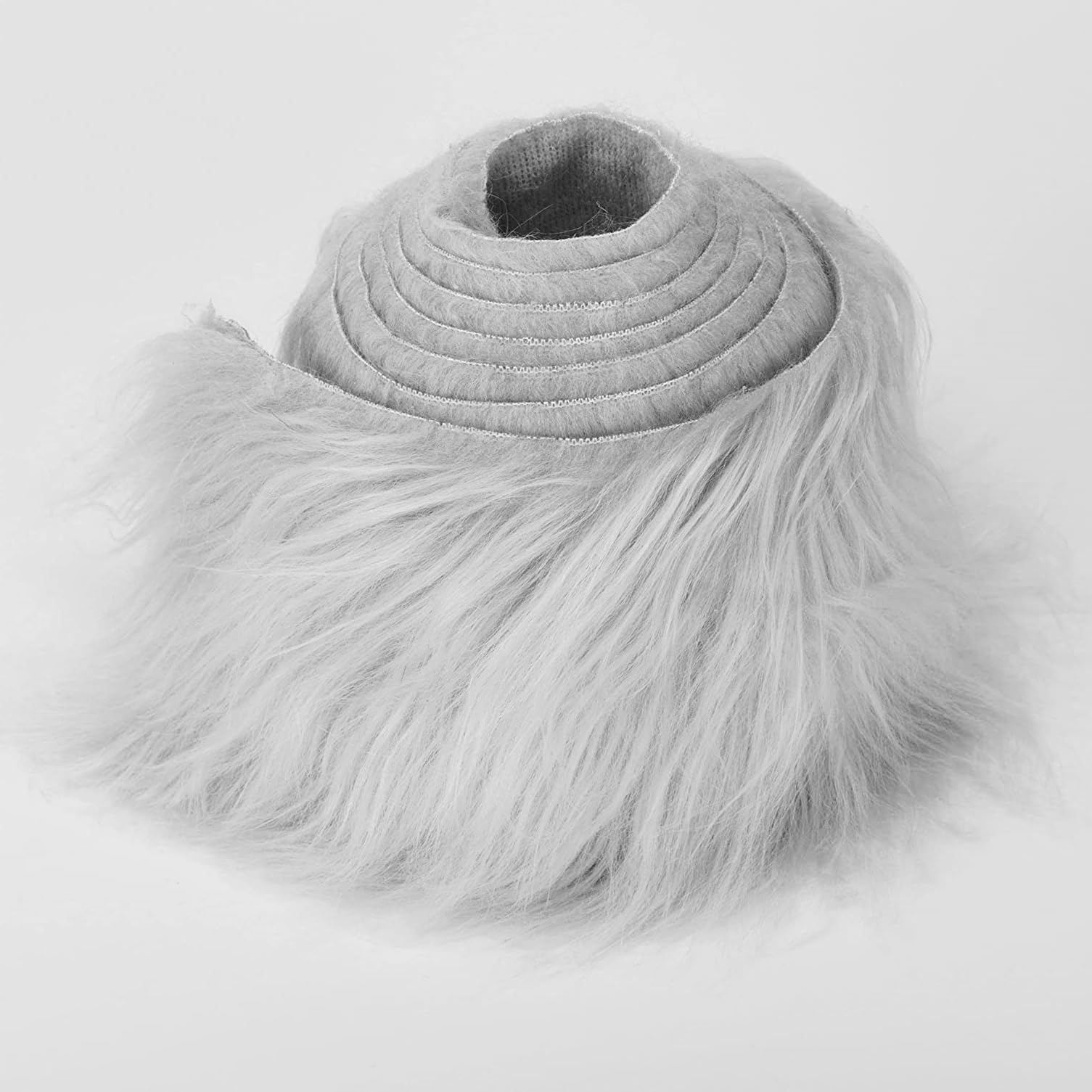 MUSLONG Shaggy Faux Fur Ribbon, Fluffy Fur Patches - Ideal for Crafts Sewing, Decorating - Plush Trim Fabric Roll, 5 x 150 cm (Grey)
