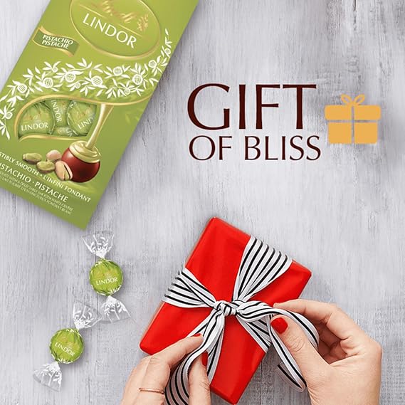 Lindt Lindor Limited Edition Pistachio Milk Chocolate Truffles Bulk 22 oz Bag (625 g, 50 pcs) | Individually Wrapped Gourmet Chocolates Gift for Christmas, Valentines Day, Holidays & Birthdays