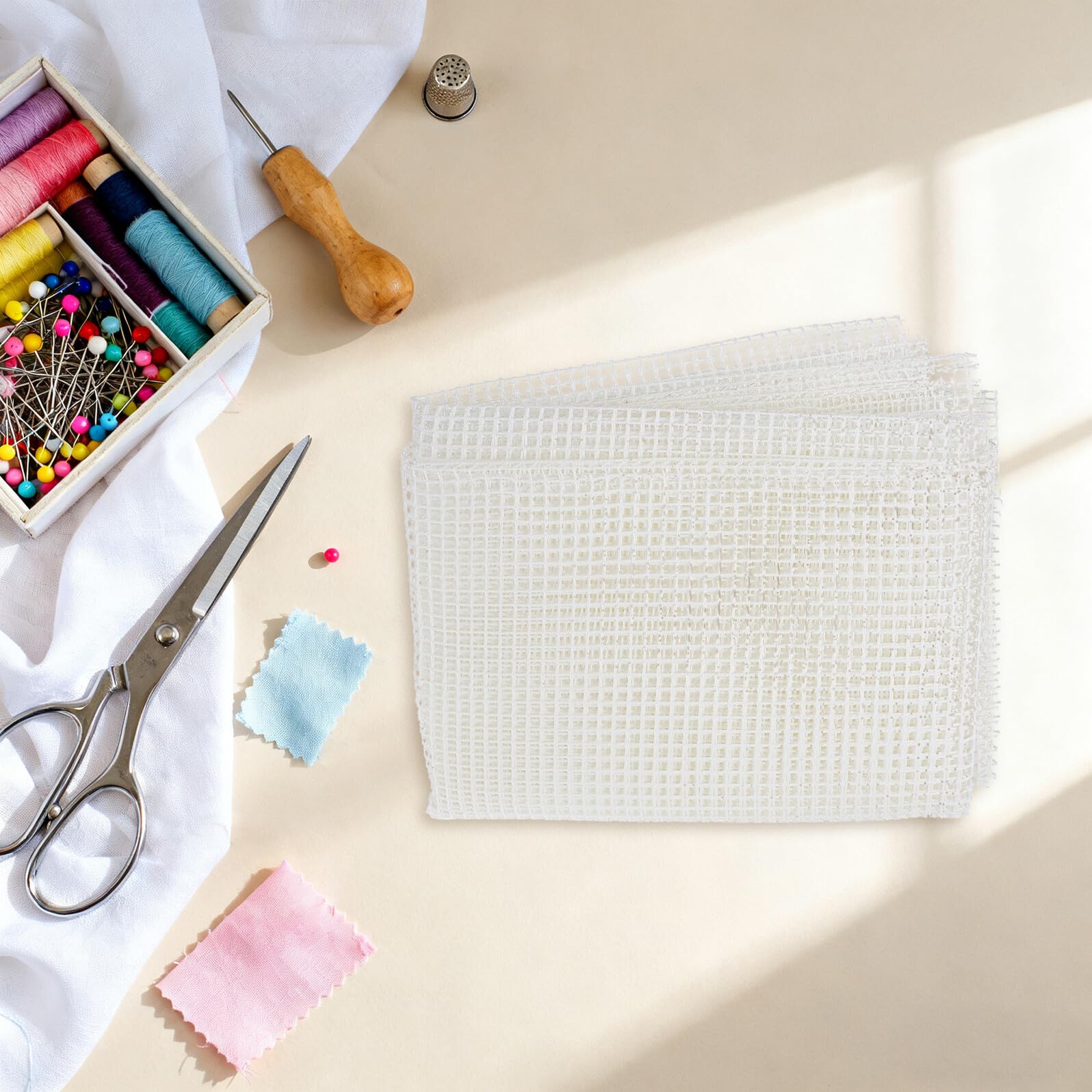 BESTonZON Set 2 Tele per Tappeti a Punto Annodato 150x100 Cm, Tessuto a Rete per Ricamo Fai da Te, Tela Chiusura a Uncino Resistente per Lavori Artigianali e Decorazioni