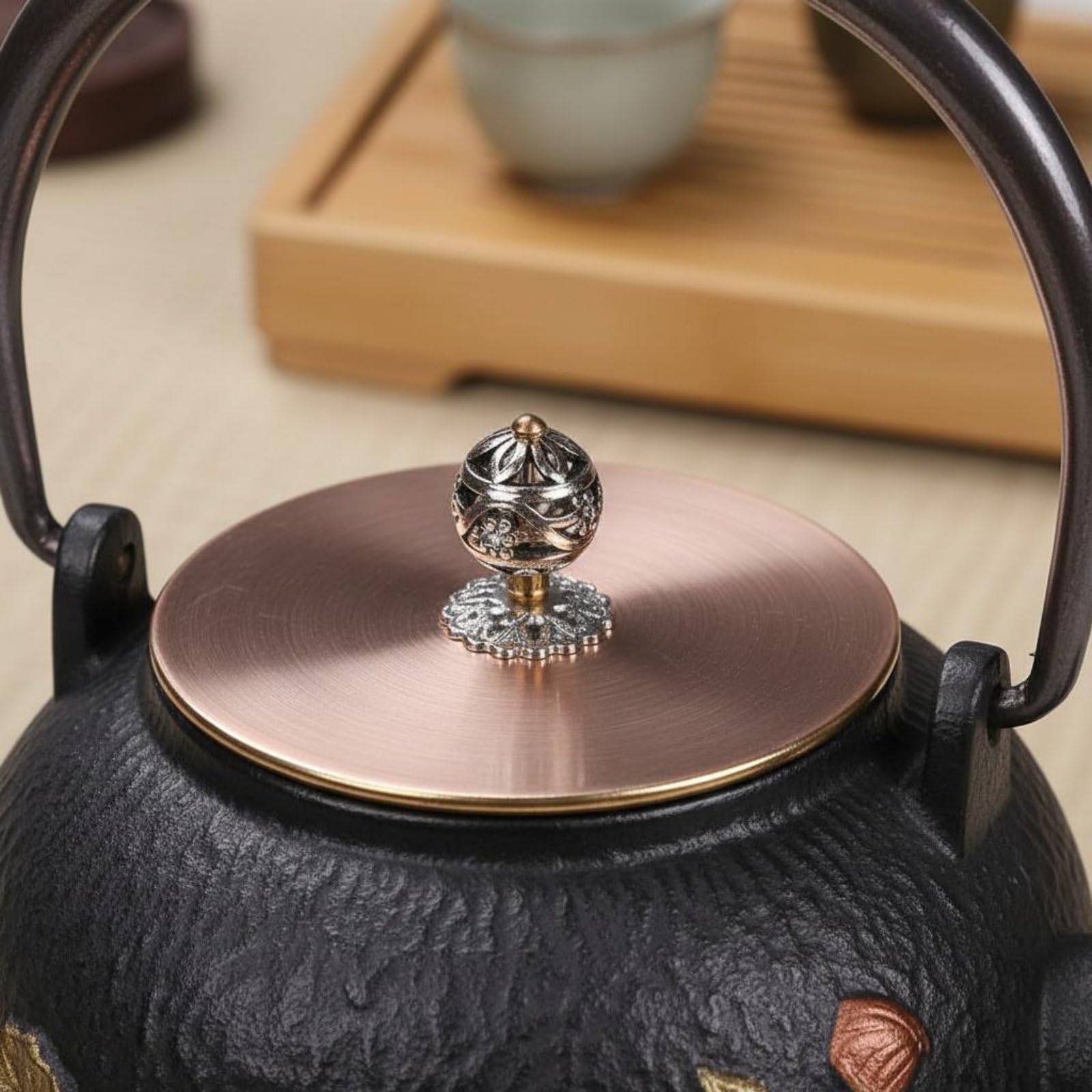 TISHITA Tetera de Hierro Fundido Japonesa Tetera Hervidor Caldera Decorativa y Funcional Libera de Hierro y el Cobre y Relieve Adecuada para del Té Meditación Hogar, 1.2L Girasol