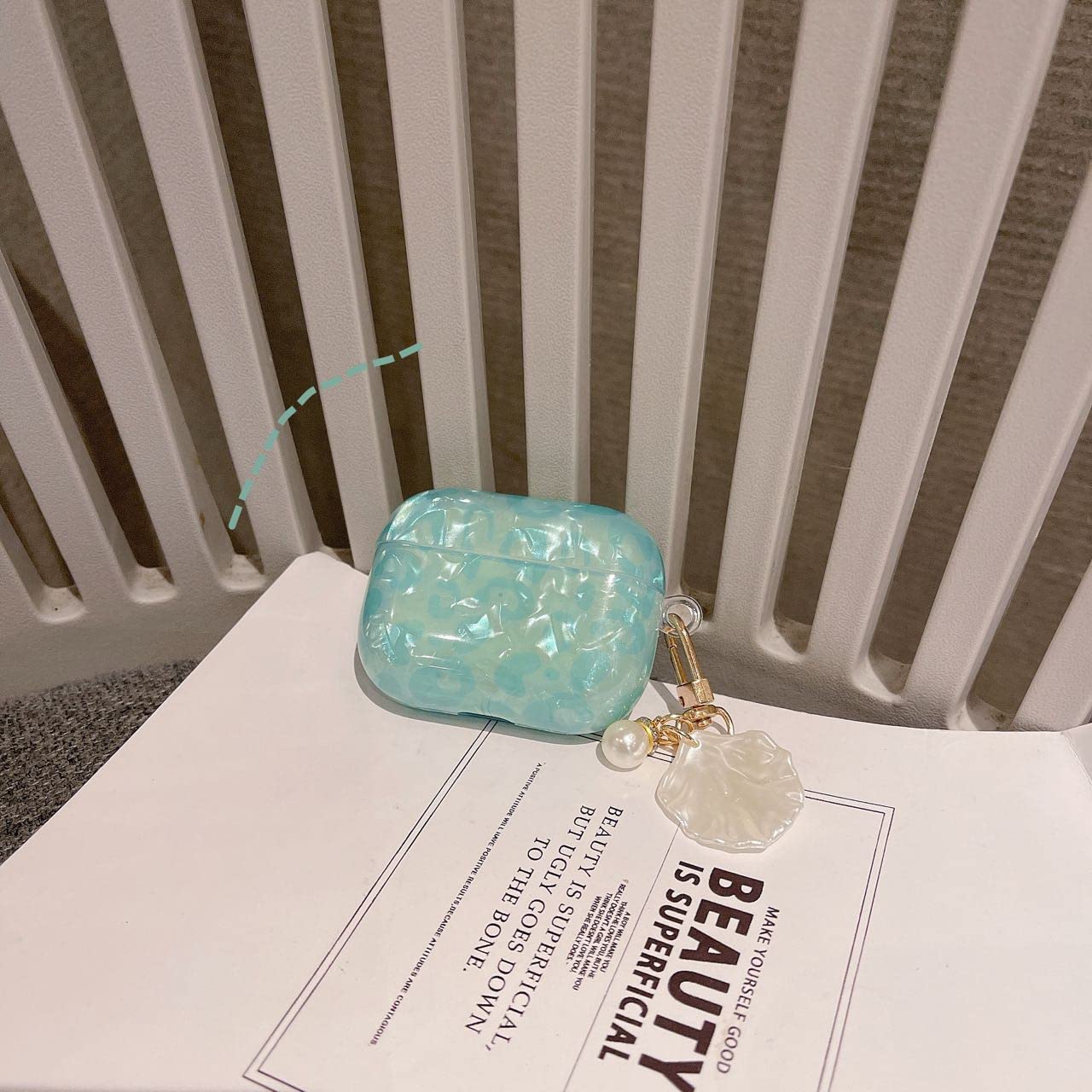 Amazon | AirPods第3世代ケースに対応、PHOEACC Dream Luxury