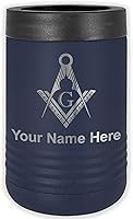 Vista 1 de LaserGram Aislador personalizado de latas y botellas de acero inoxidable, símbolo masón, mantiene las bebidas frías durante más tiempo (azul marino)