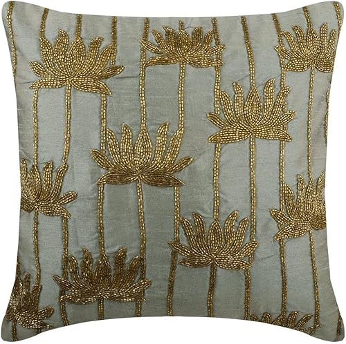 The HomeCentric Funda de cojín personalizada, color plateado de 16 x 16 pulgadas, fundas de almohada de loto de seda y almohadas con cuentas para