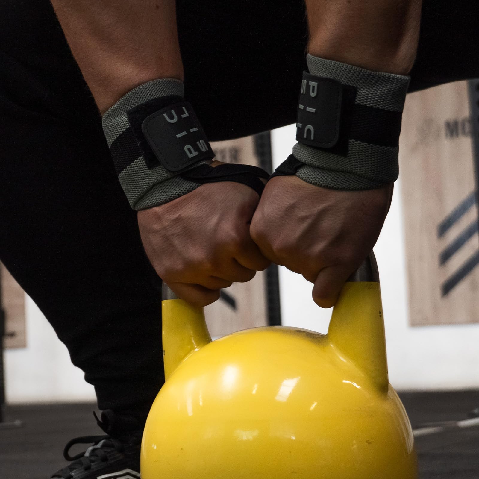 PICSIL Polsiere per Cross Training, Supporto del Polso con Presa Pollice, Realizzate in Nylon Elastico, Ideali per Body Building, Box, Calisthenics, Palestra, Prevengono Tendiniti, Unisex