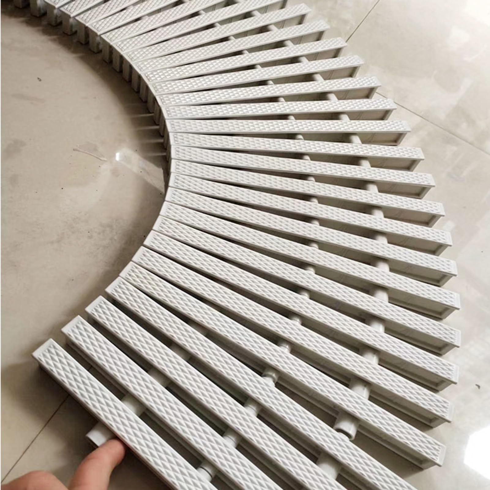 Rejilla de ABS para Piscinas, Rejilla de desagüe, Rejilla de desagüe para duchas, Cubierta de Drenaje Vial, Placa de Cubierta de Piso con Rejilla Cuadrada (Color: Blanco Roto (7.0x39.3 pulga