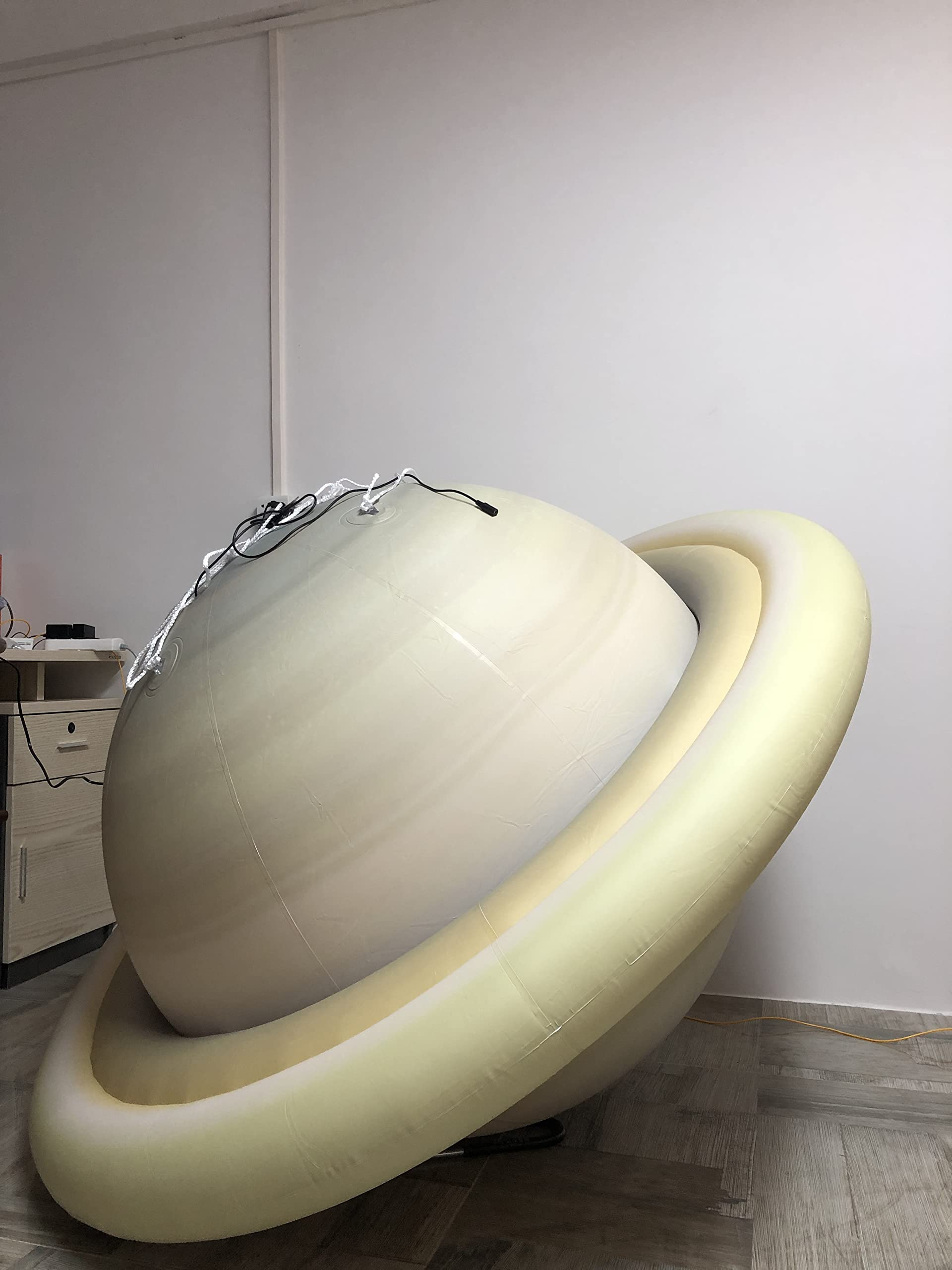 Juego de 9 planetas inflables con iluminación LED, sistema solar, sol y luna, 11 piezas, astronomía para educación, galaxia, espacio, decoración de fiesta temática (Saturno, 1,5 m de