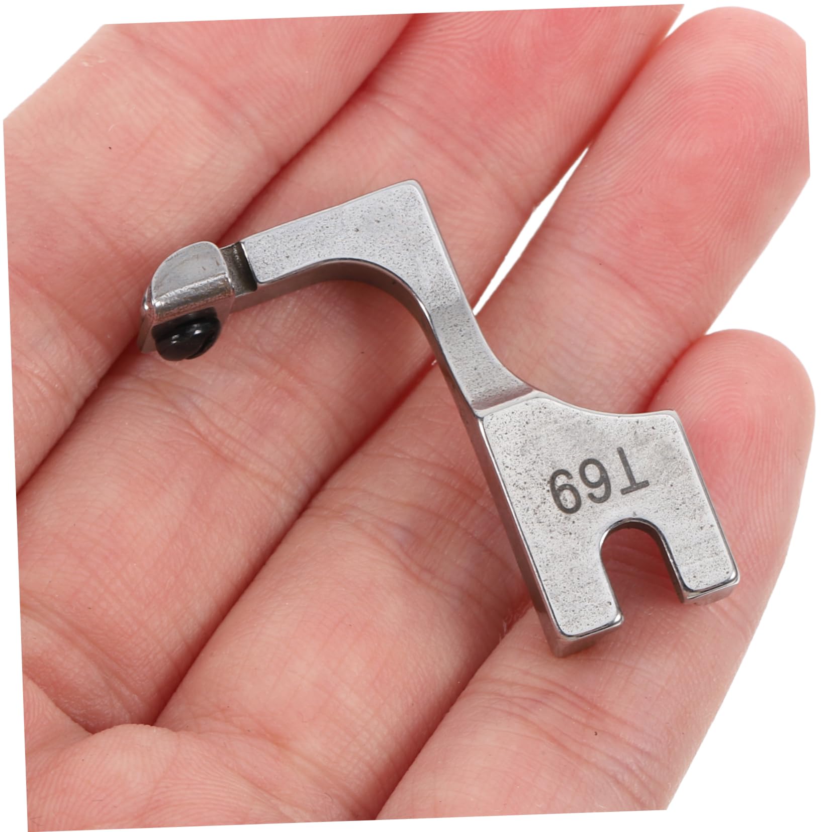 Pied-de-biche pour Fermeture Éclair Industrielle T69 Réglable, 2 Pièces | Compatible Brother, Design Unilatéral avec Rainure, Accessoire pour Machine à Coudre Industrielle