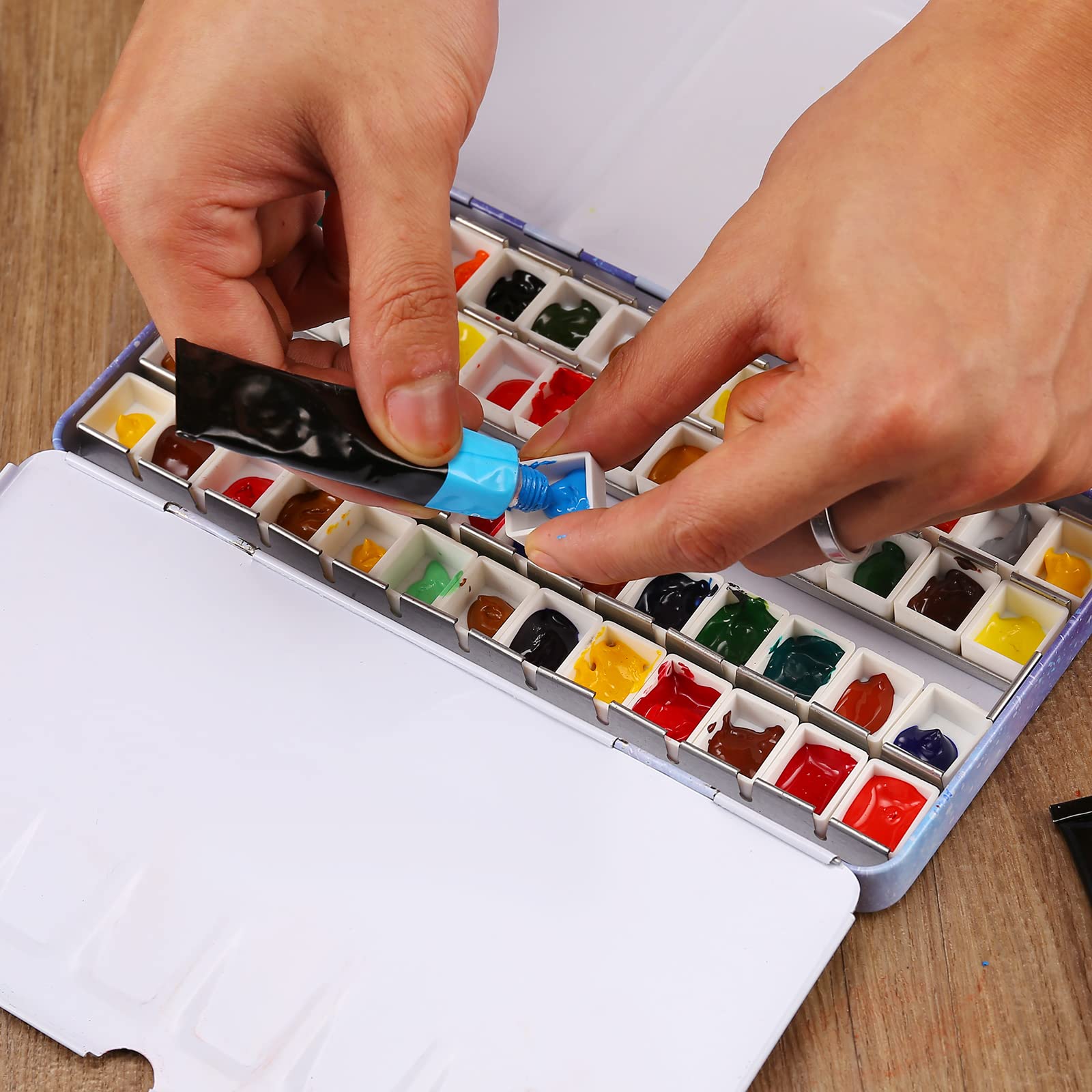 MYARTOOL Paleta de acuarela vacía, paleta de acuarela vacía morada con 48 medias sartenes vacías para bricolaje, paleta de acuarela de viaje, acrílico y pintura al óleo