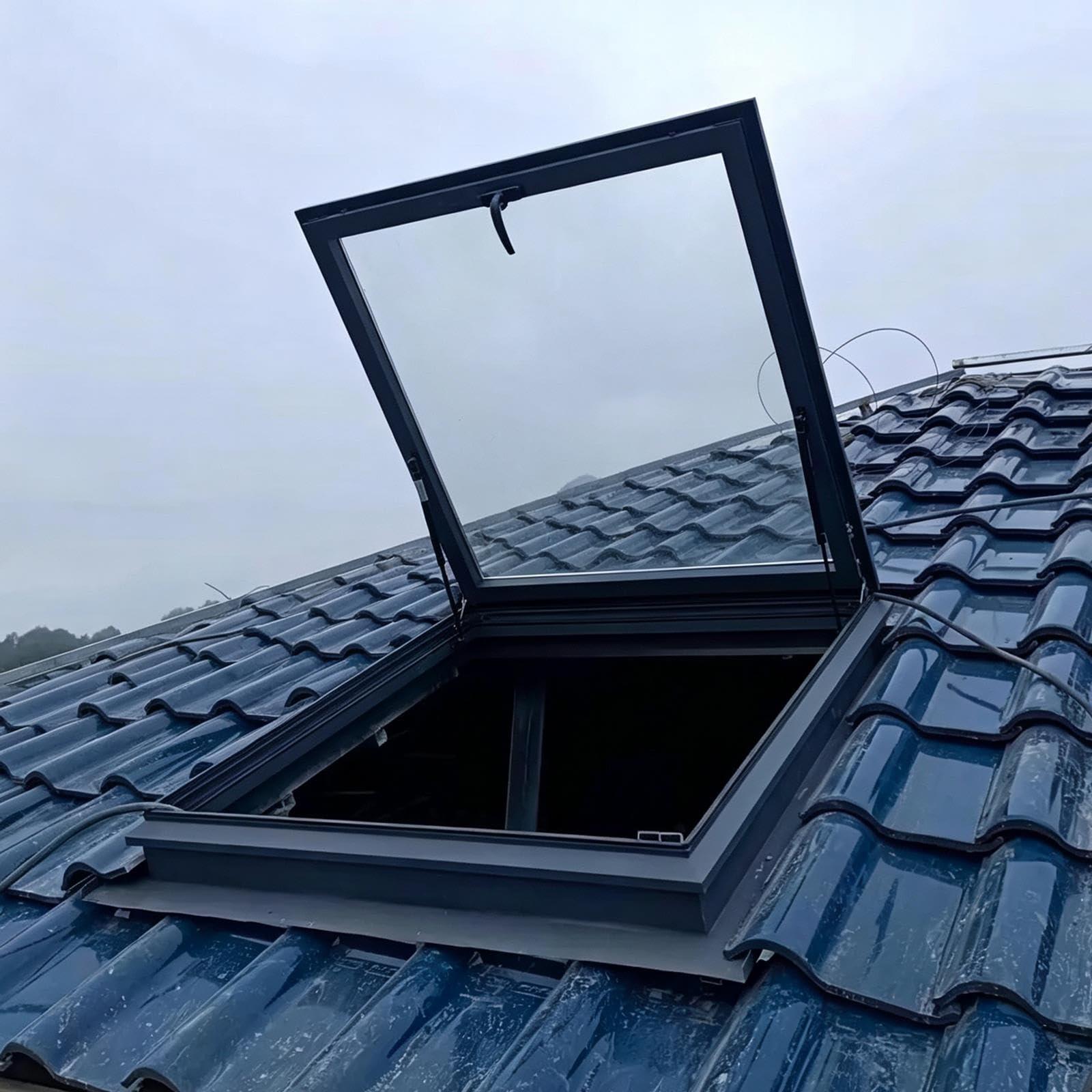 Ventana de techo tipo tragaluz con vidrio templado, escotilla de acceso