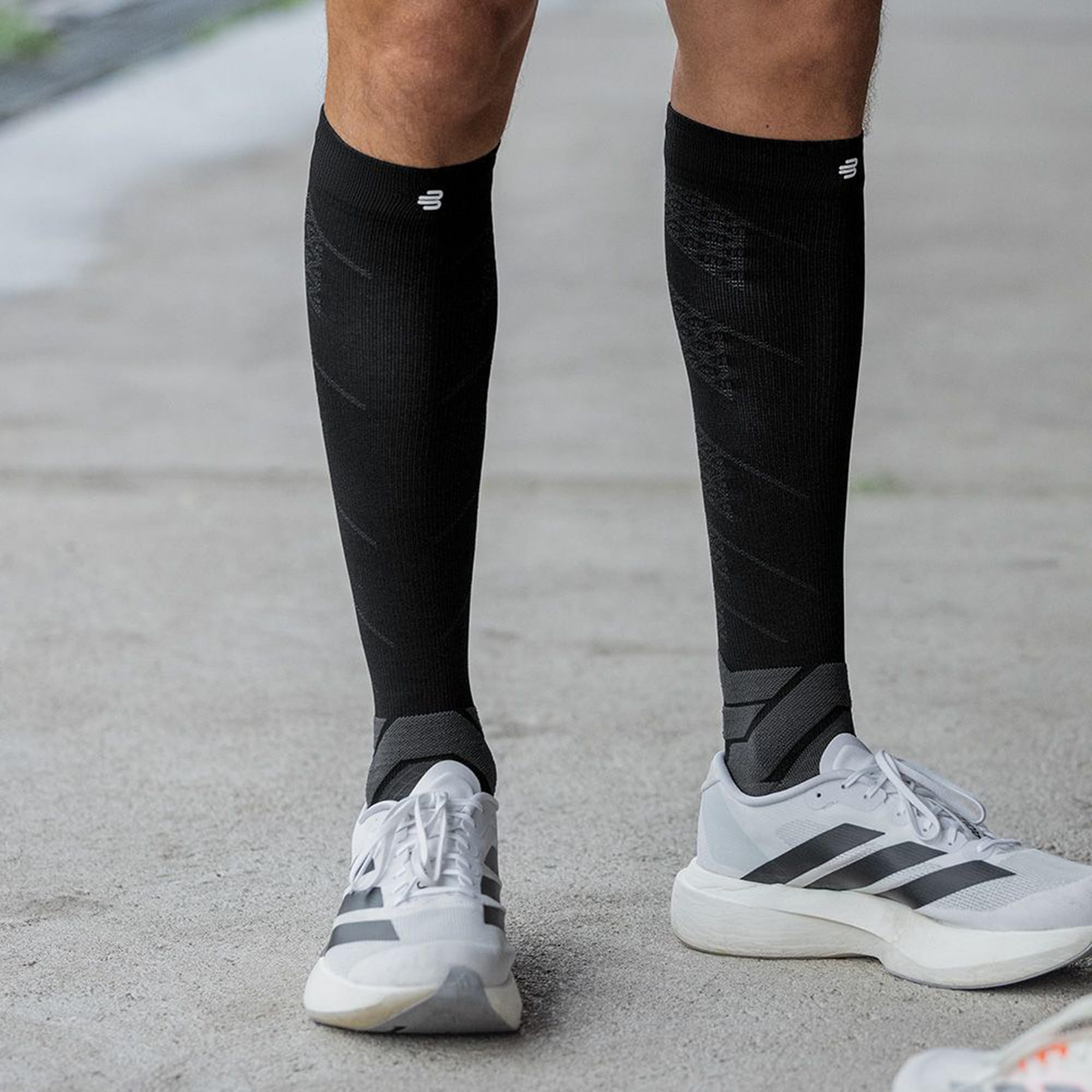 BAUERFEIND Calzini da corsa "Run Performance Compression Socks 2.0", 1 paio di calzini sportivi con compressione e pois 3D, calze da corsa