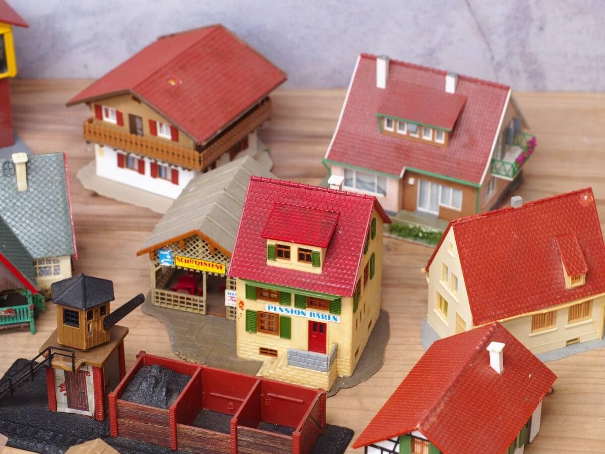 ジャンク HOゲージ ストラクチャー 大量セット まとめ 家 欧州 模型 駅