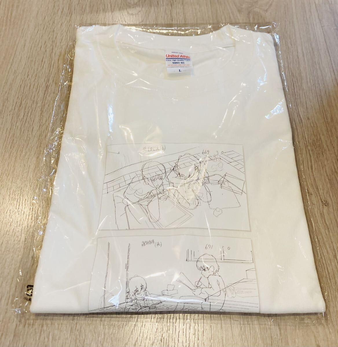 Amazon.co.jp: 映画 アニメ ルックバック Tシャツ サイズ L 藤本タツキ