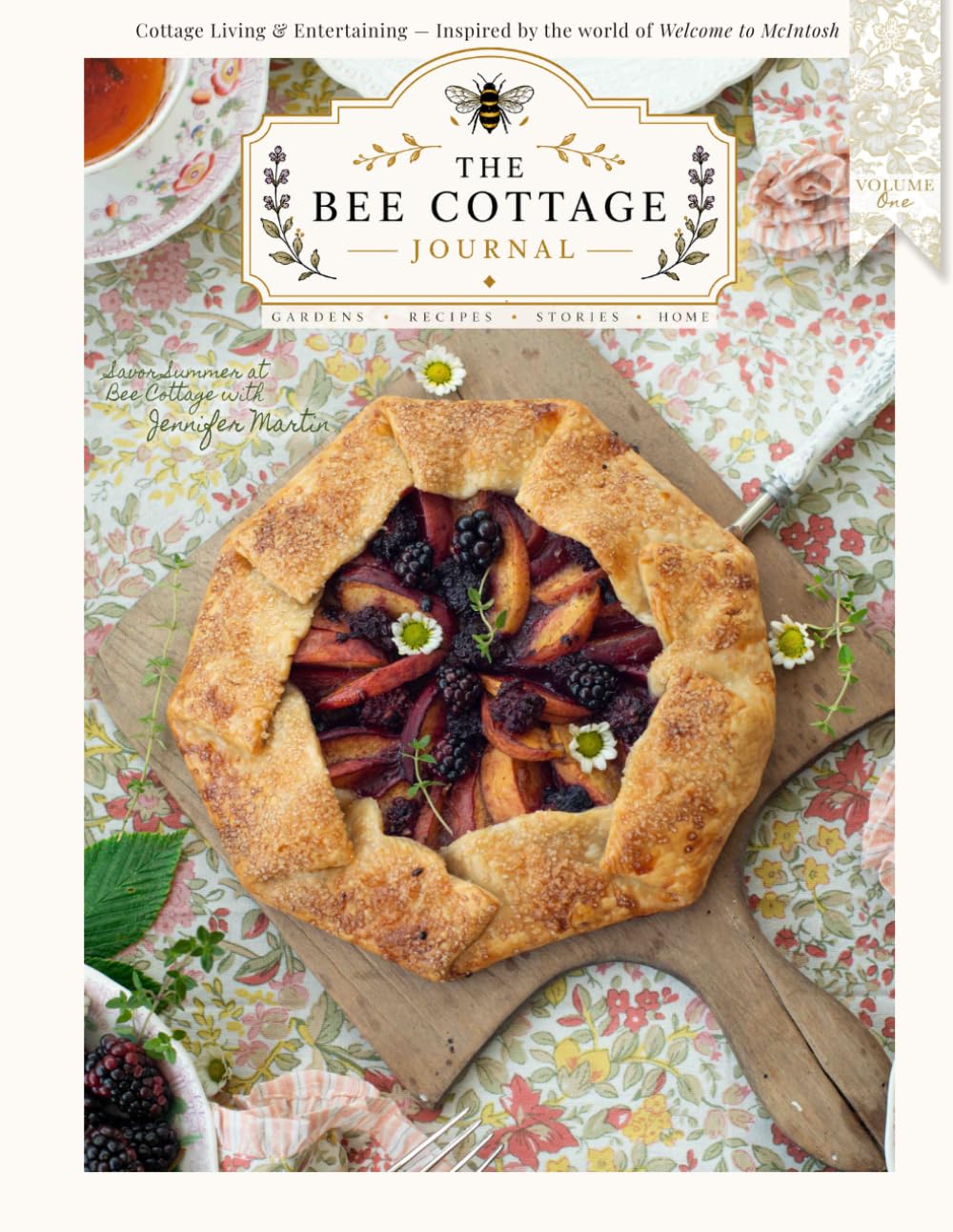 The Bee Cottage Journal: Summer: A Seasonal Keepsake Inspired by Welcome to McIntosh