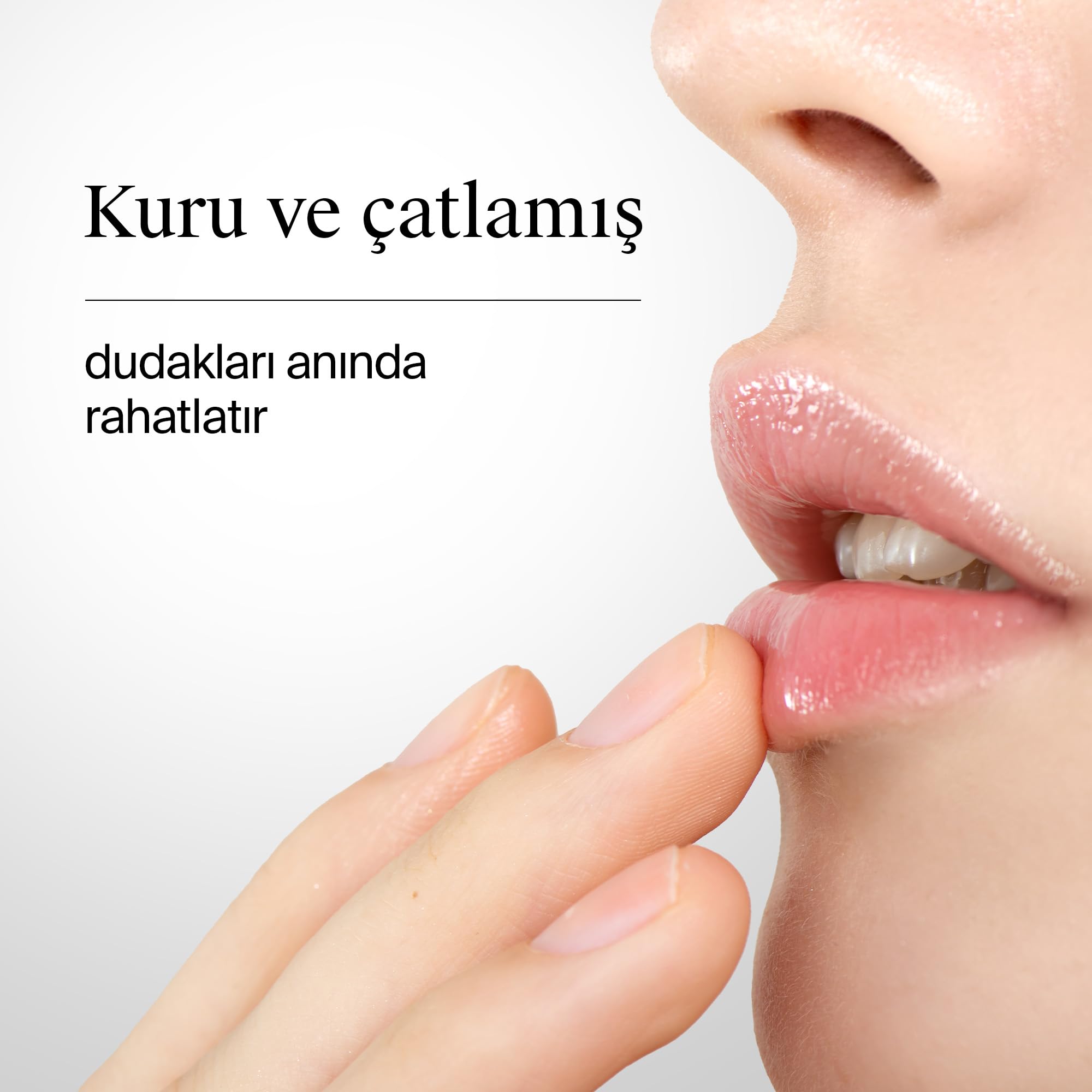 Neutrogena Parfümlü El Kremi 75 ml + Dudak Kremi SPF 20 (4,8 g) — Parfümlü Onarıcı El Kremi — Kuru Dudaklar için Nemlendirici Balm