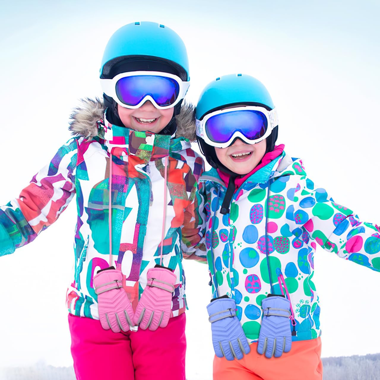 POPETPOP Glove Clips 2-Pack Adjustable Elastic Strap – Anti-Lost Lanyard Keeps Kids’ Mittens Attached for Skiing, School & Play – Fits Toddlers to Youth