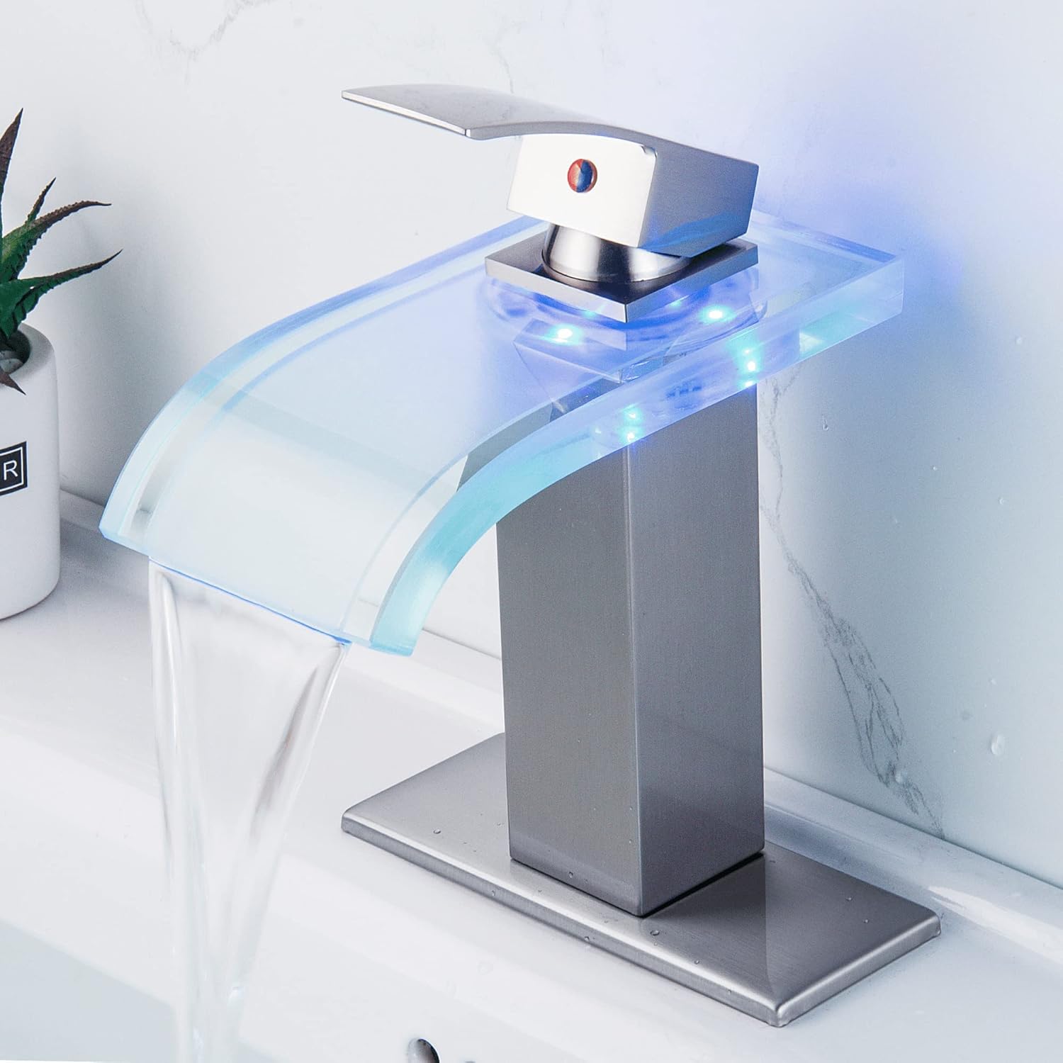 LED Bathroom Faucet, Chrome Waterfall Bathroom Sink Faucet, 1 Hole, 4 Inch Centerset, Color-Changing LED Temperature Control Light