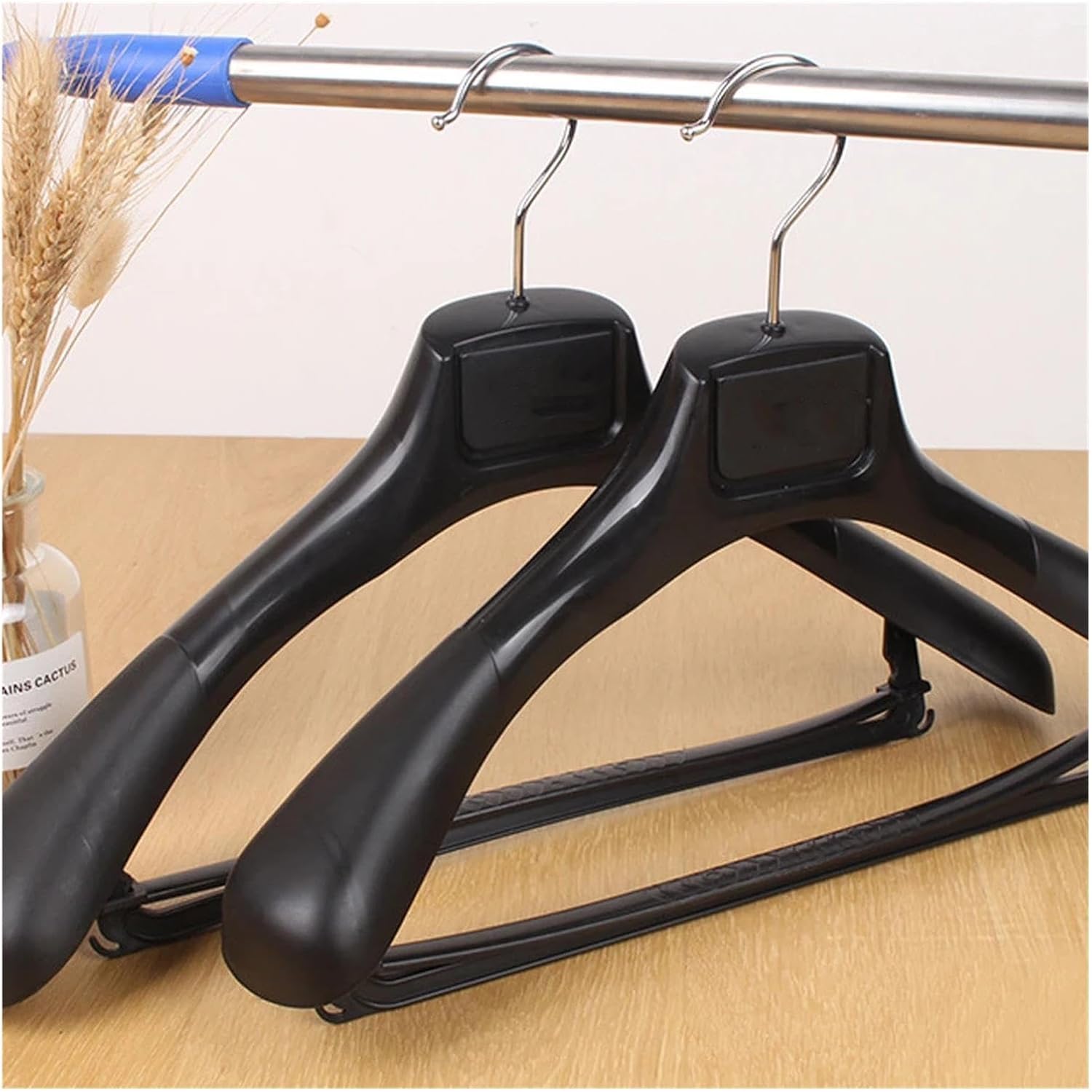 5pcs Wide Shoulder Plastic Clothing Hanger Suit Clothes Seamless Coat Drying Racks Wardrobe Room Storage Organizer(Men Style 1)