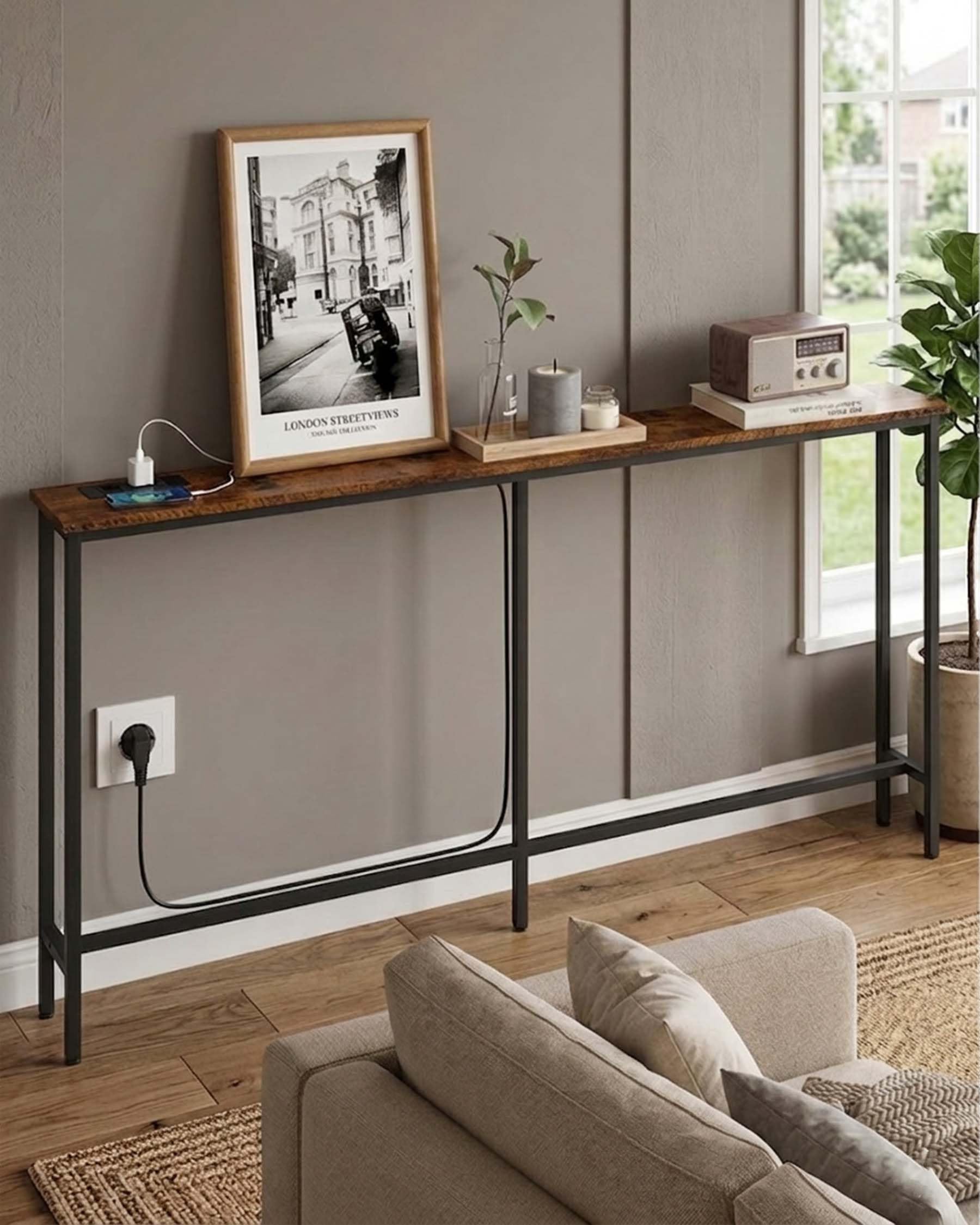 Konsolentisch 160cm Breit mit Steckdose fürs Wohnzimmer, Regal Flur Schmal mit 2 USB und 2 Steckdosen, Schmaler Konsolentische in Braun mit Schwarzem Metall, Vintage Console Table 80cm Hoch