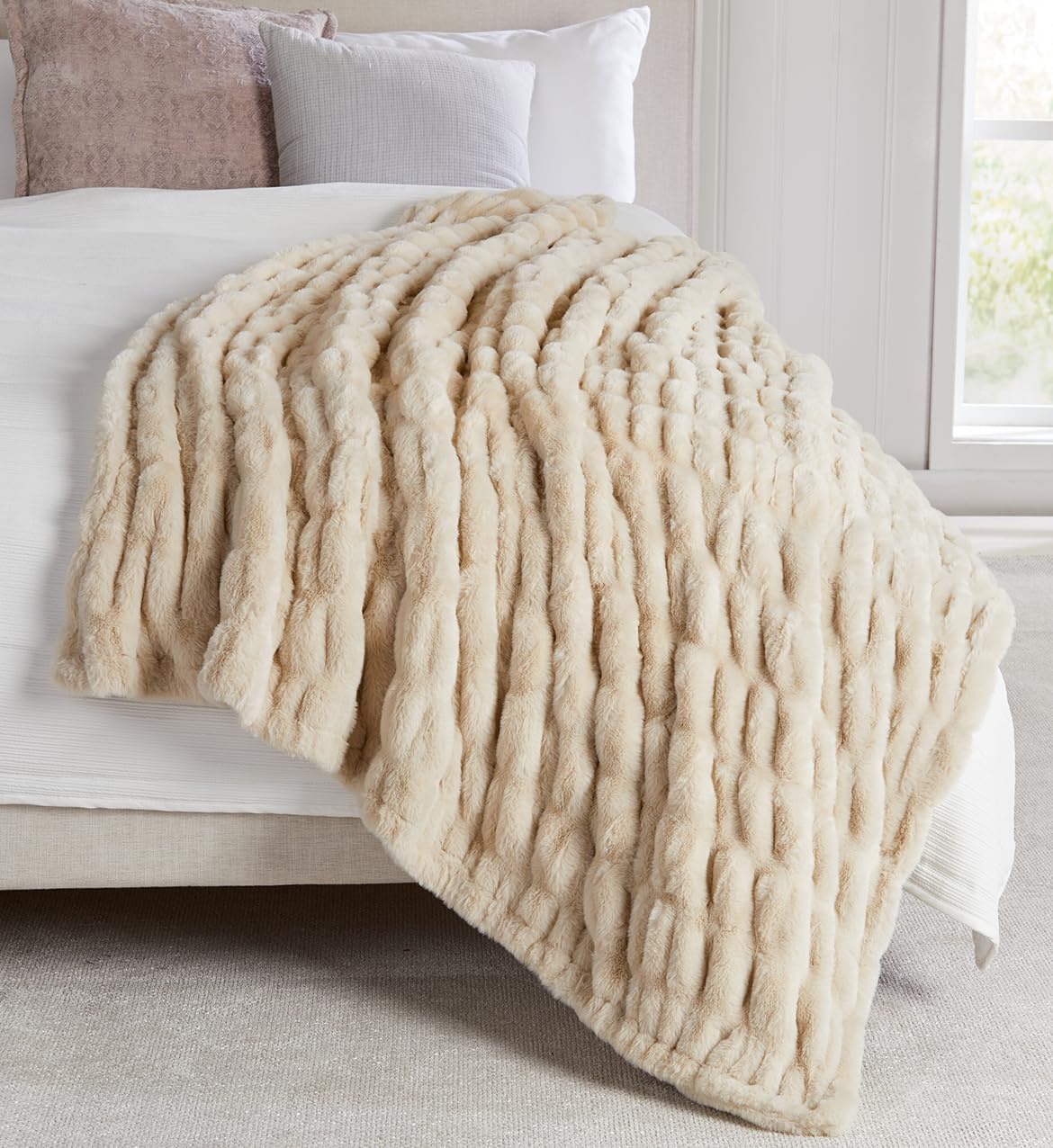 Springtree Home | Luxury Plush Throw Blanket | Beige Throw Blanket | The Perfect Blanket for Couch Year Round | Faux Fur Fluffy Fleece Blanket | Lily Collection - Summer Sand 50" x 60" Throw Blanket Summer Sand