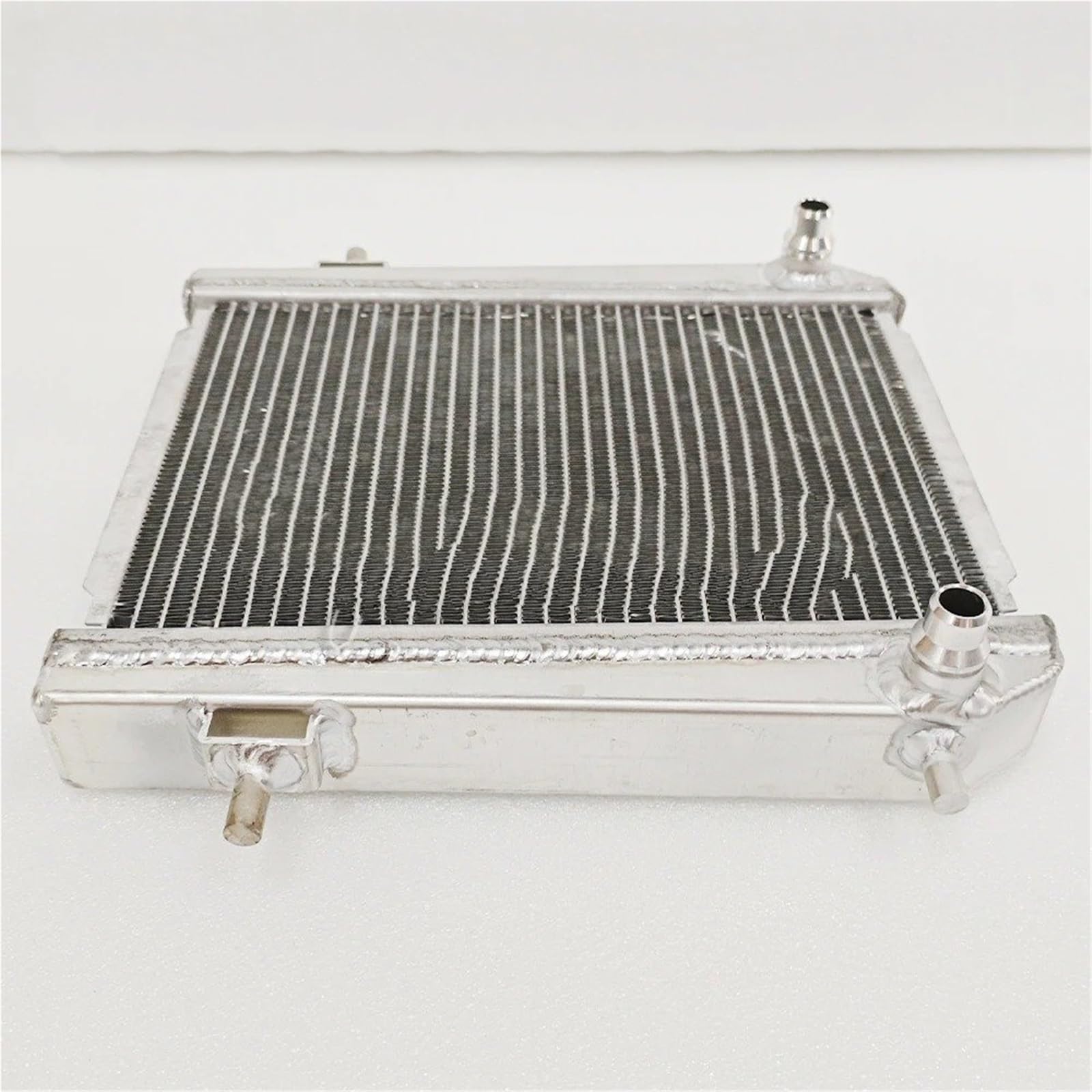 intercooler turbo Per BMW Per M3 G80 Per M3 Per M4 G82 G83 2021 2022 2023 2024 1711 8095 285 17118095285 Radiatore Ausiliario Anteriore(With black frame)