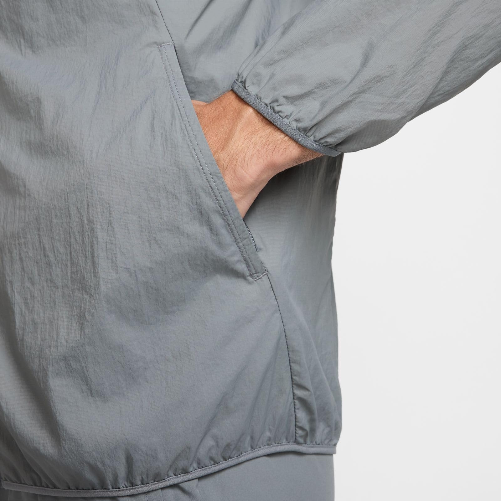 NIKE Kurtka do biegania Mężczyźni Nike Stride Uv-laufjacke Mit Dri-fit-technologie (Herren)