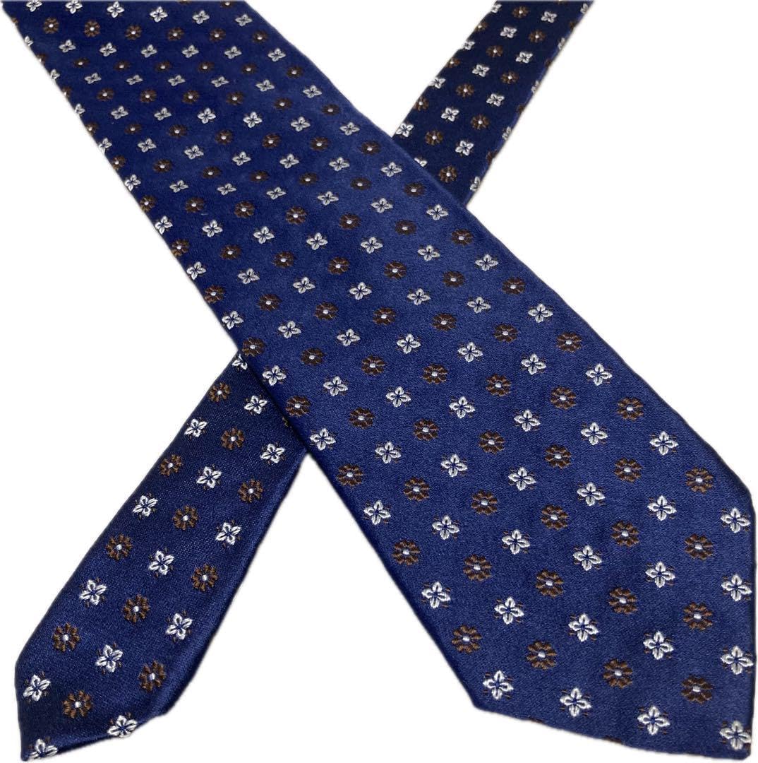 美品】Salvatore Ferragamo ネクタイ 象 アニマル グリーン 美品